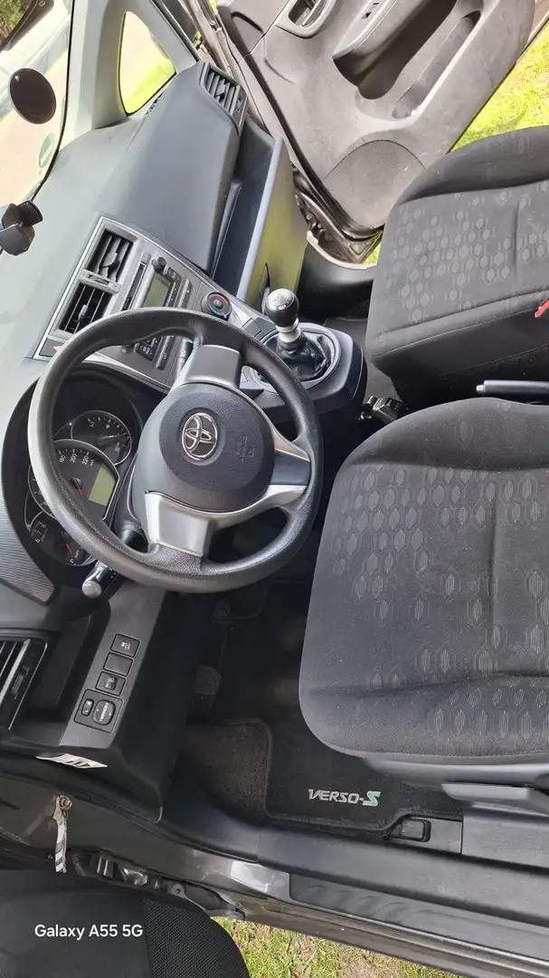 Toyota Verso-S Verso S 1.33 VVT-i - 2