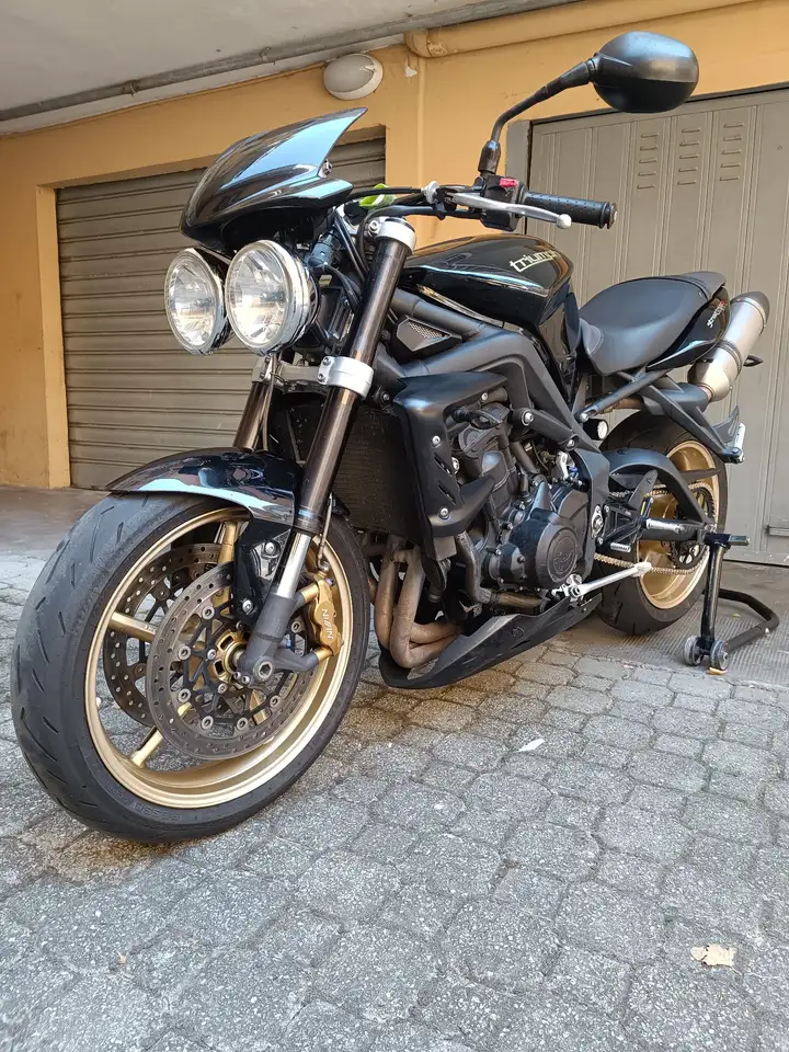 Triumph Street Triple R