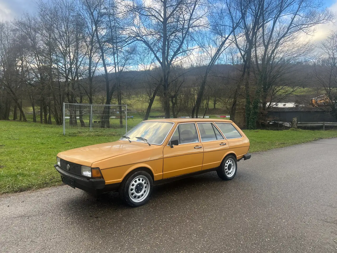 Volkswagen Passat Variant. Kombi Oldtimer, foto 3
