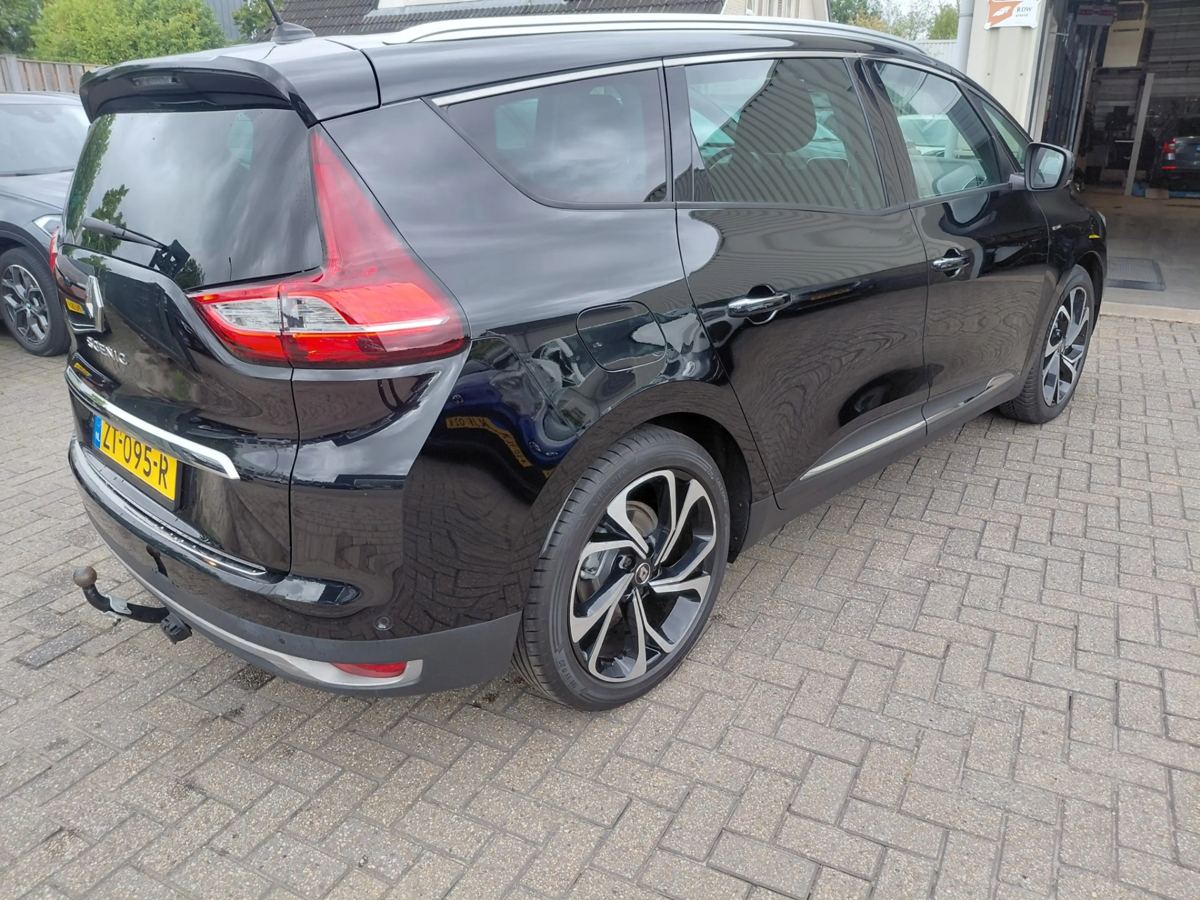 Renault Grand Scenic 7P 1.3 TCe Bose. — photo 4
