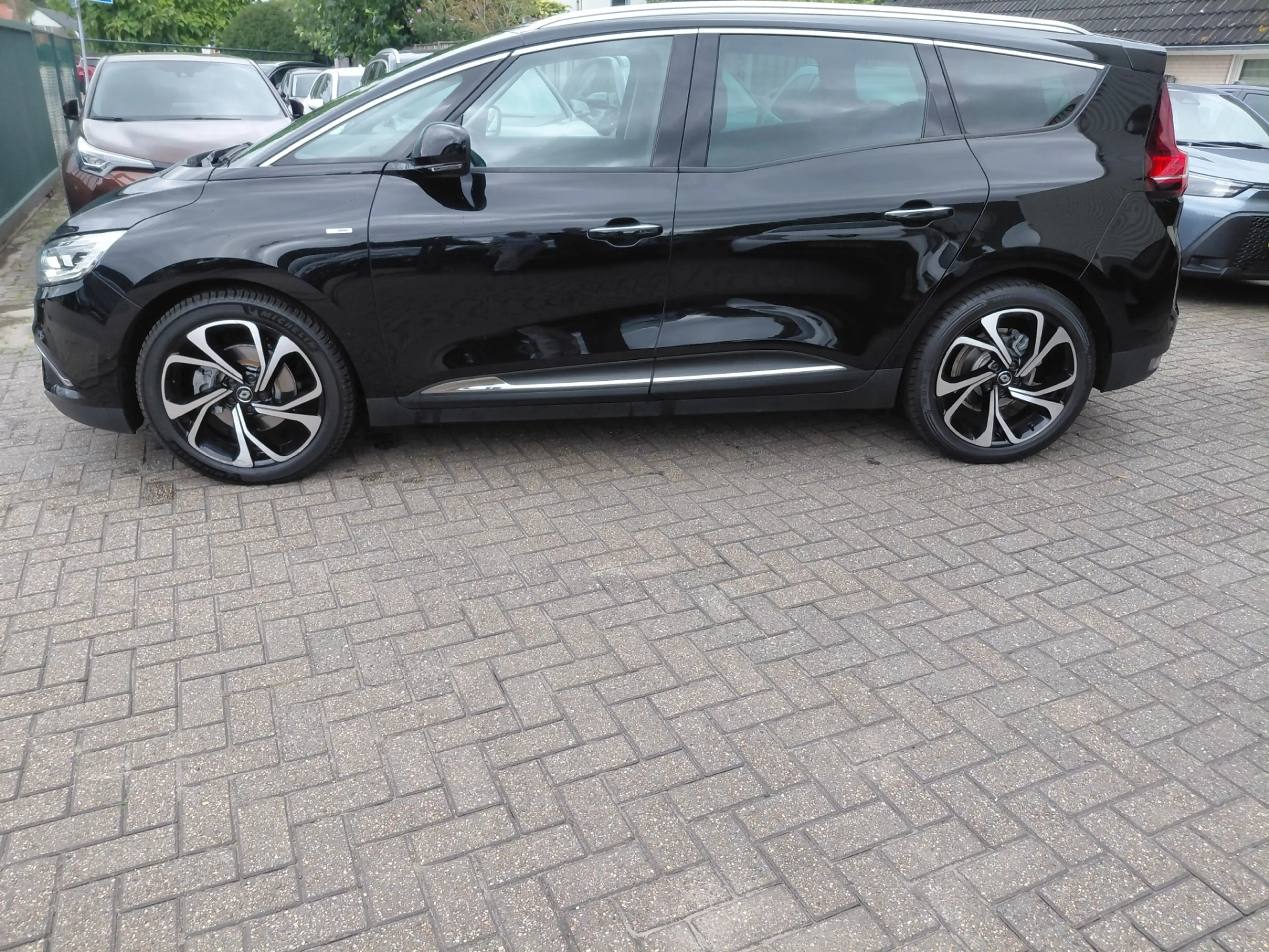 Renault Grand Scenic 7P 1.3 TCe Bose. — photo 2