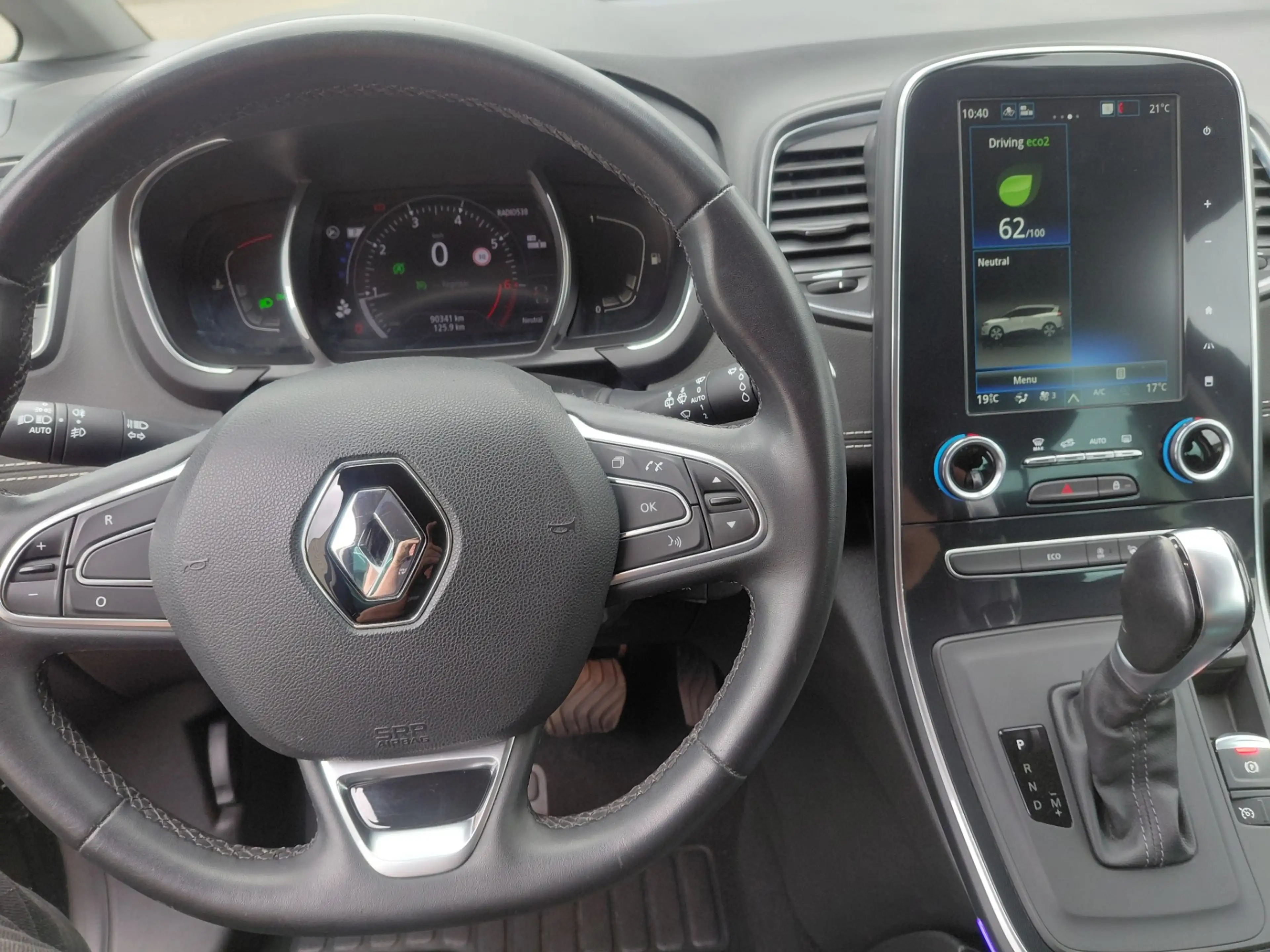 Renault Grand Scenic 7P 1.3 TCe Bose. — photo 8