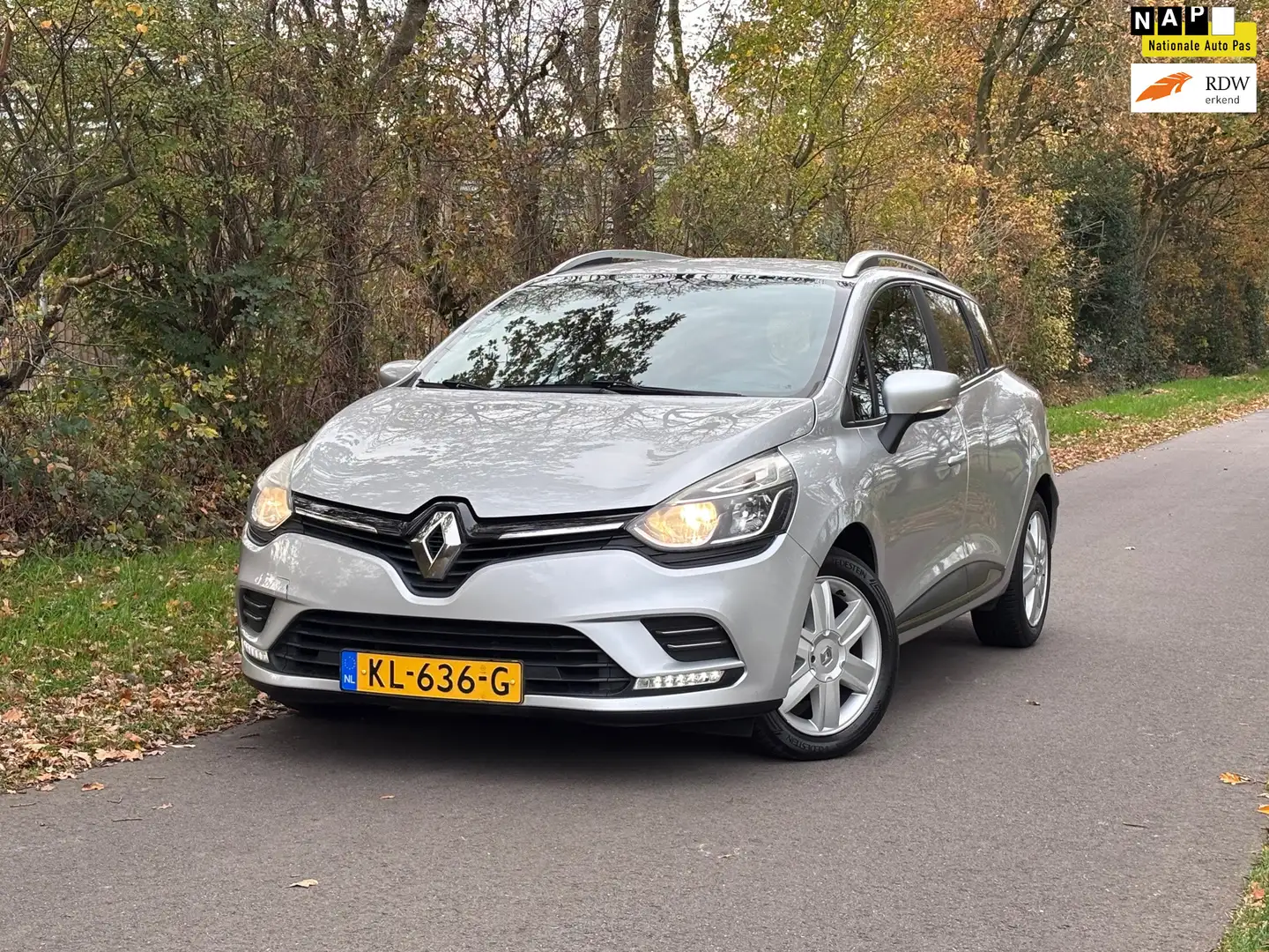 Renault Clio Estate 0.9 TCe Zen | Navi + Cruise Grau - 1