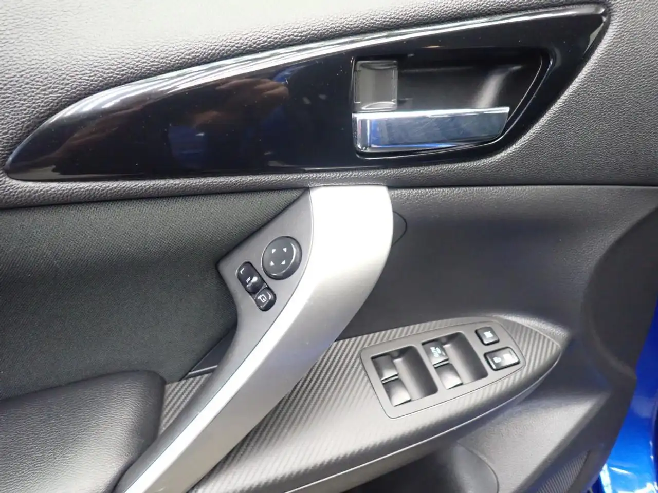 Mitsubishi Eclipse Cross photo Mitsubishi Eclipse Cross