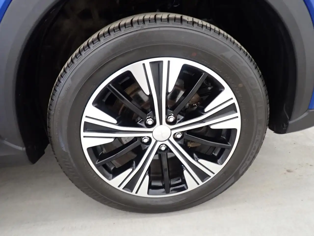 Mitsubishi Eclipse Cross photo Mitsubishi Eclipse Cross