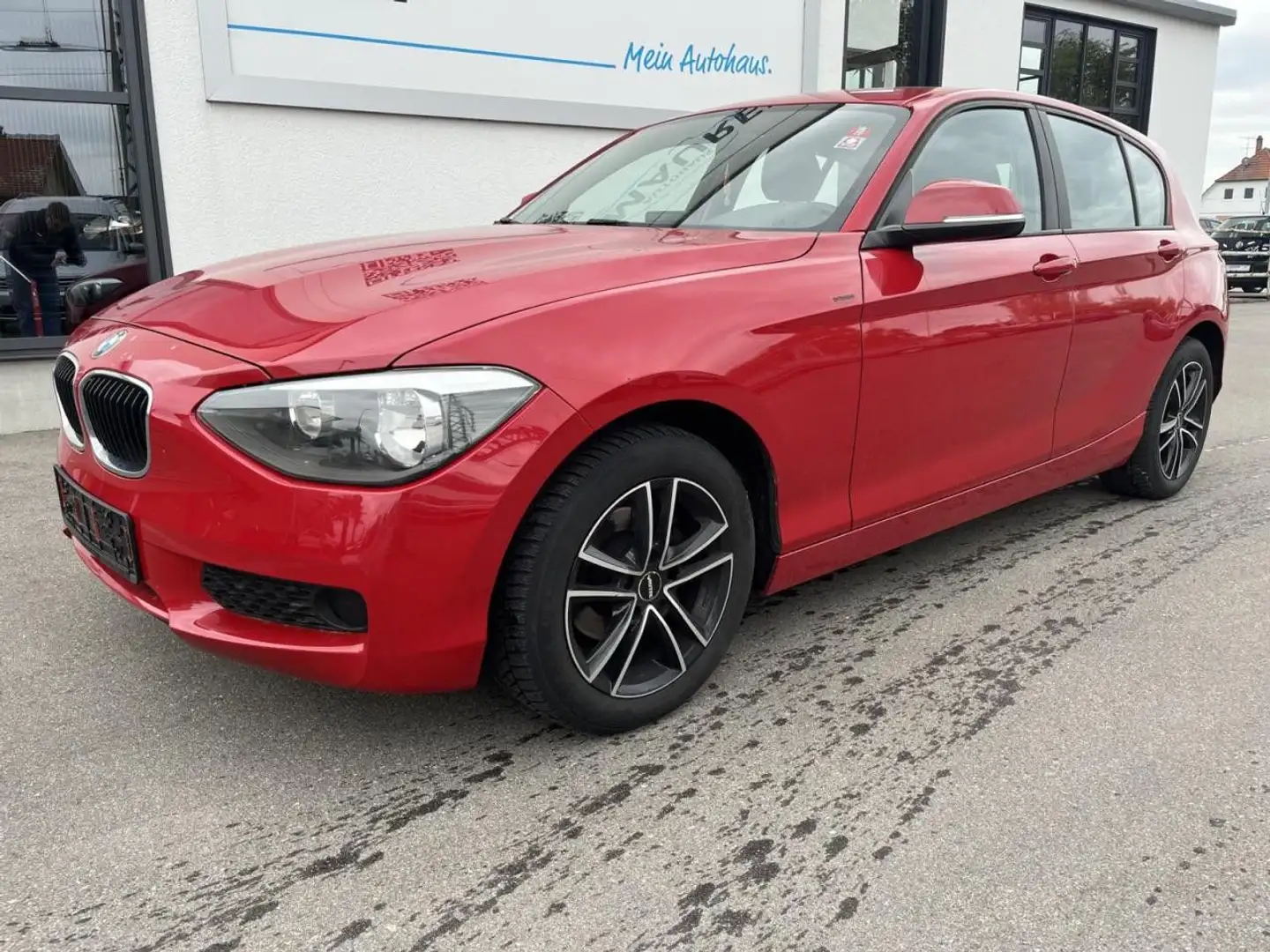 BMW 116 i Sitzheizung Bluetooth Klima Alu PDC Limiter Roşu - 2
