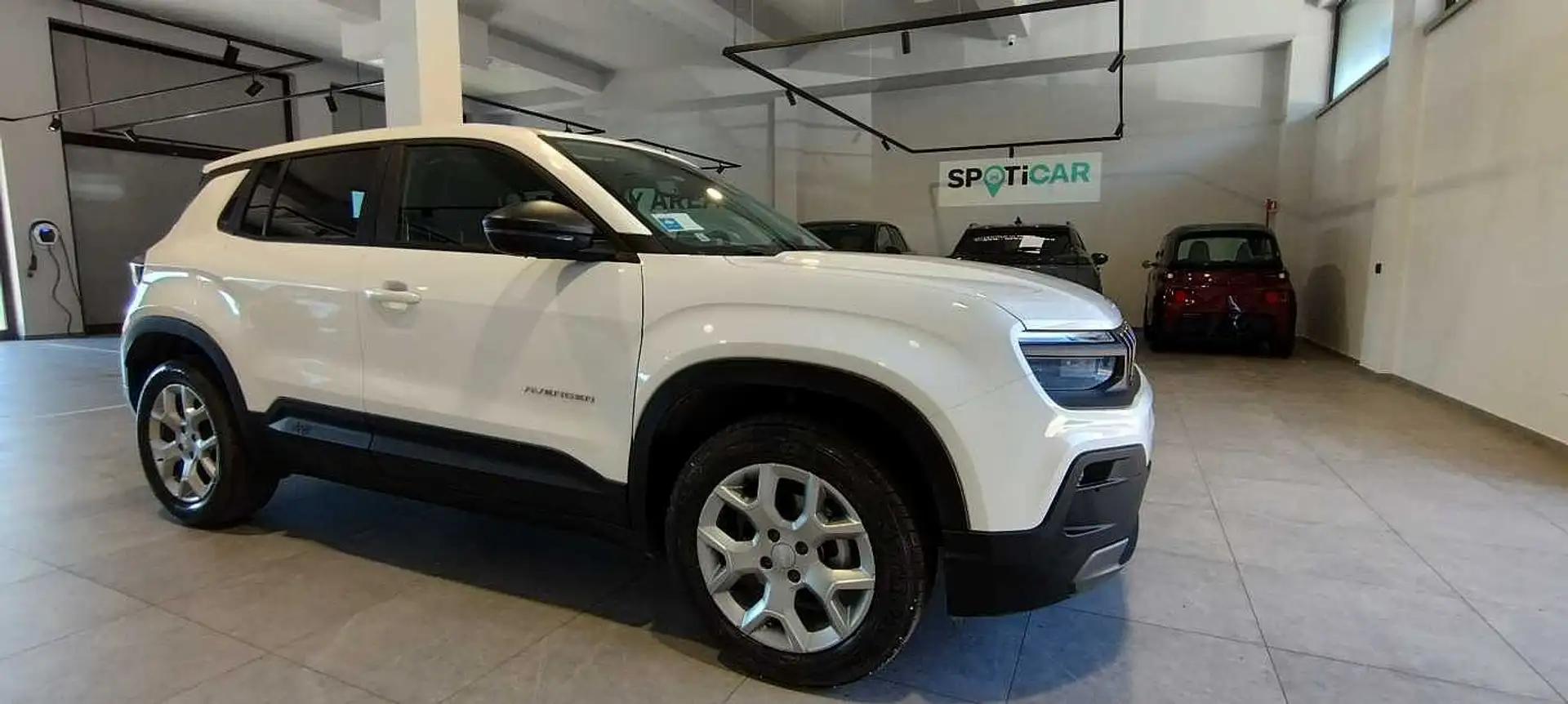 Jeep Avenger 1.2 Turbo 100 CV Altitude Pack Bianco - 2