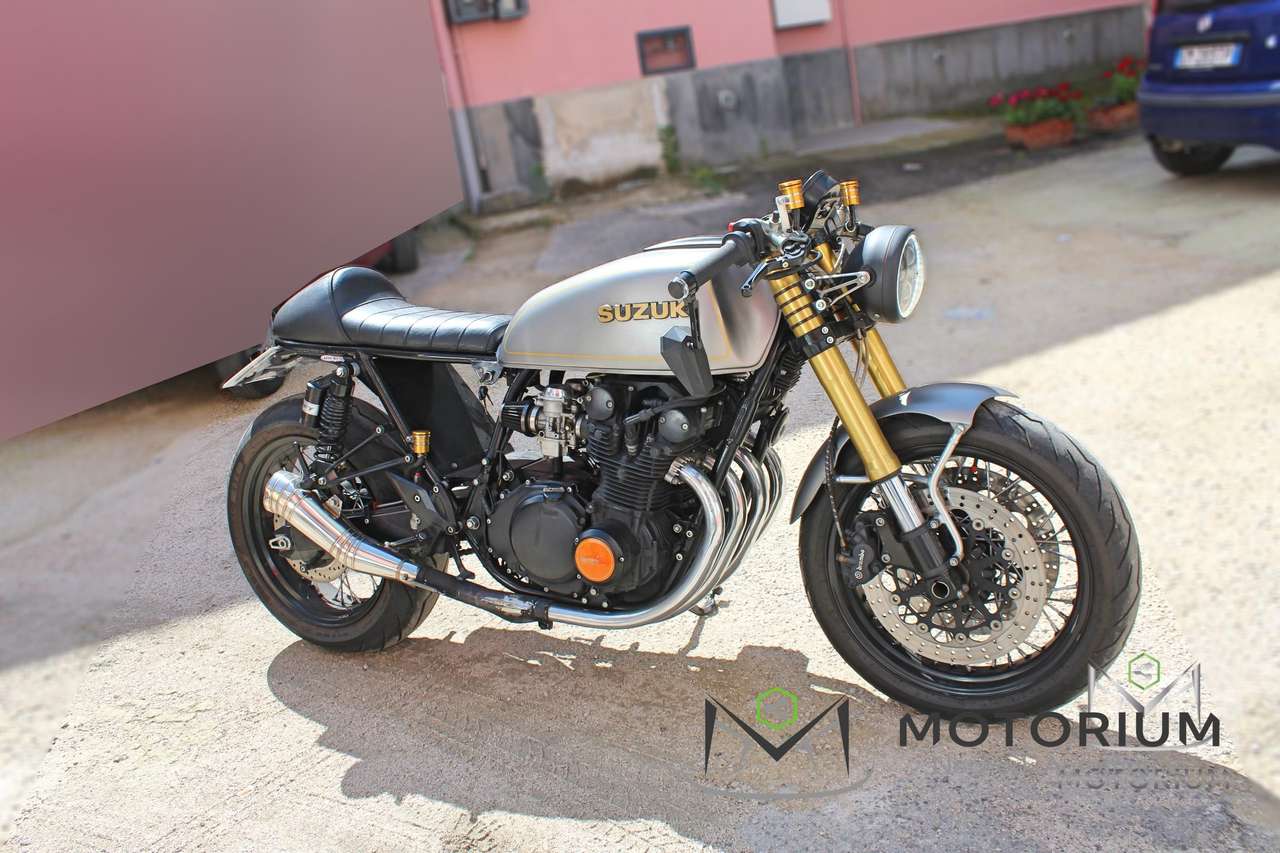 Suzuki GS 550 CAFE RACER