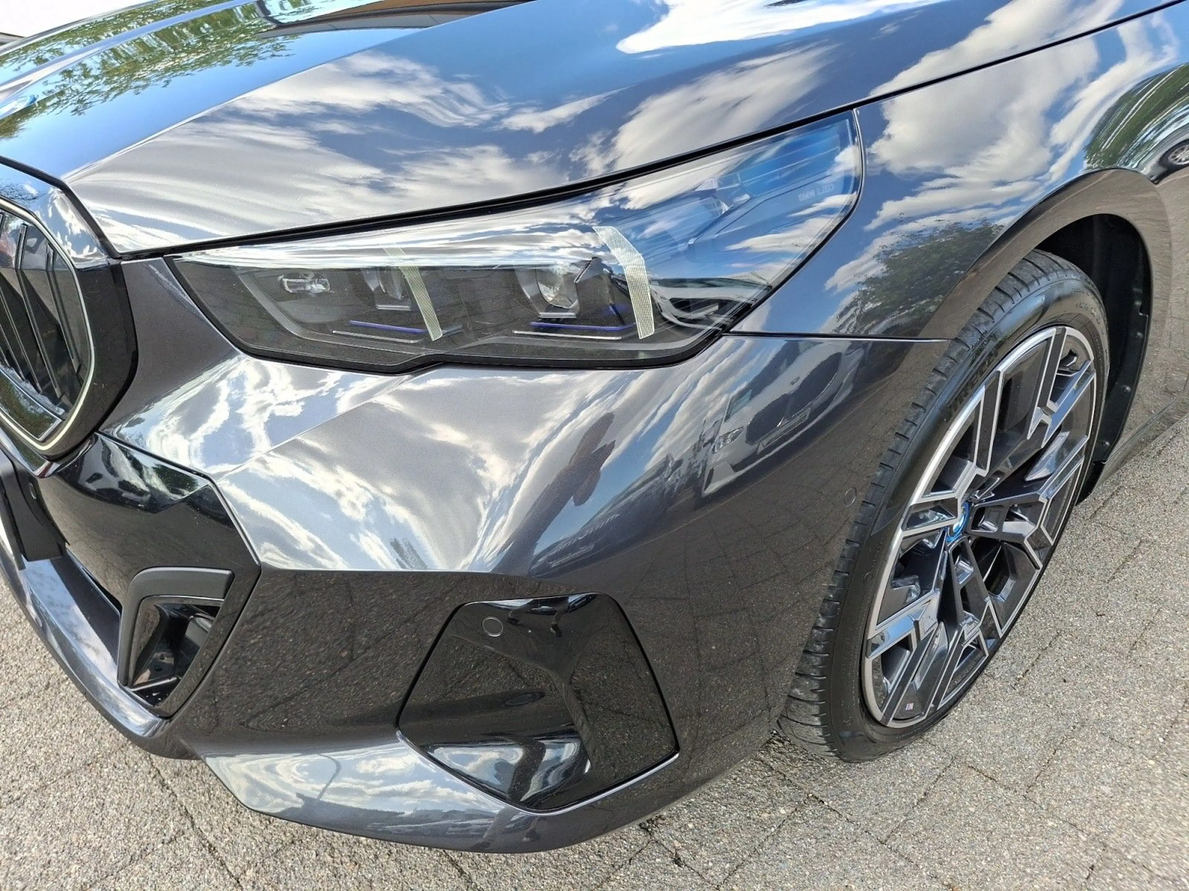 BMW 550 e xDrive M Sport Pro ACC 360° HiFi Head-Up — photo 10