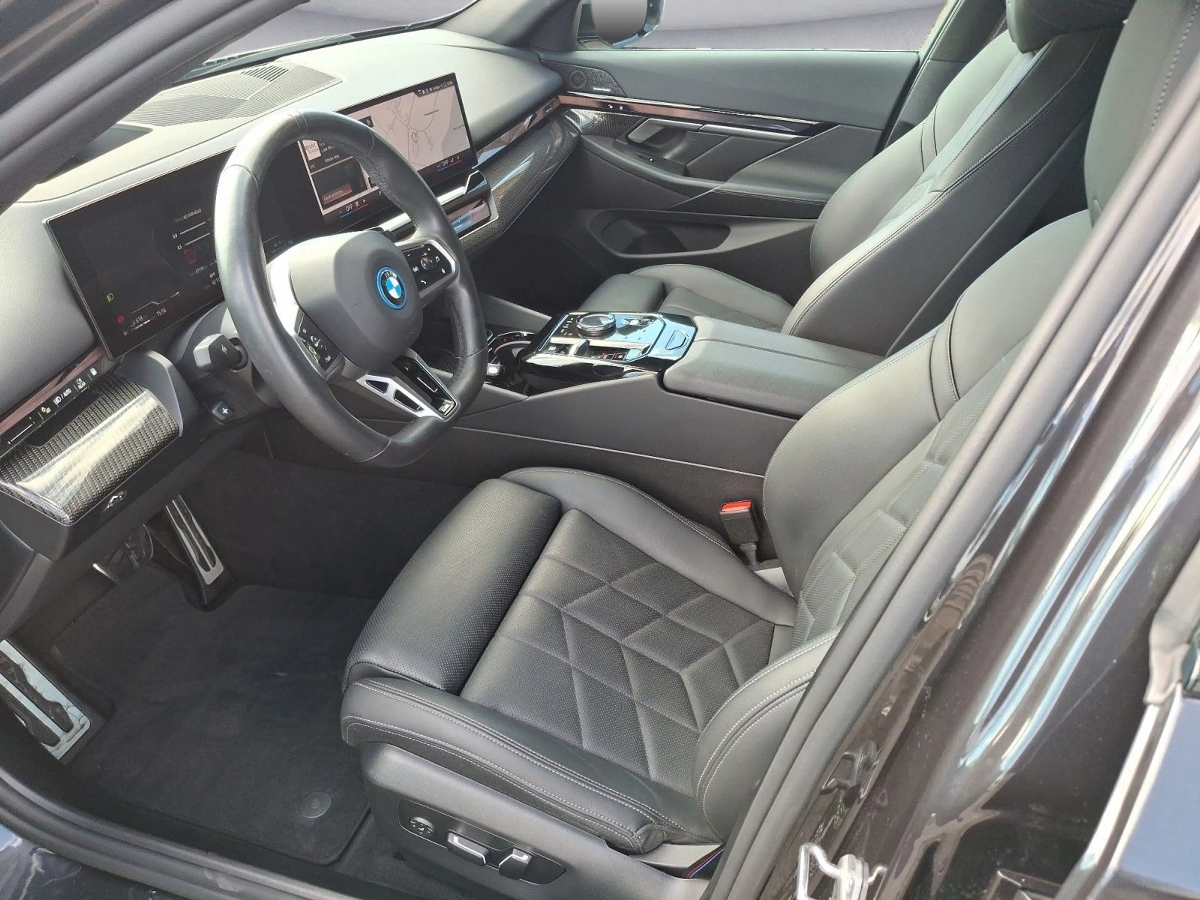 BMW 550 e xDrive M Sport Pro ACC 360° HiFi Head-Up — photo 11