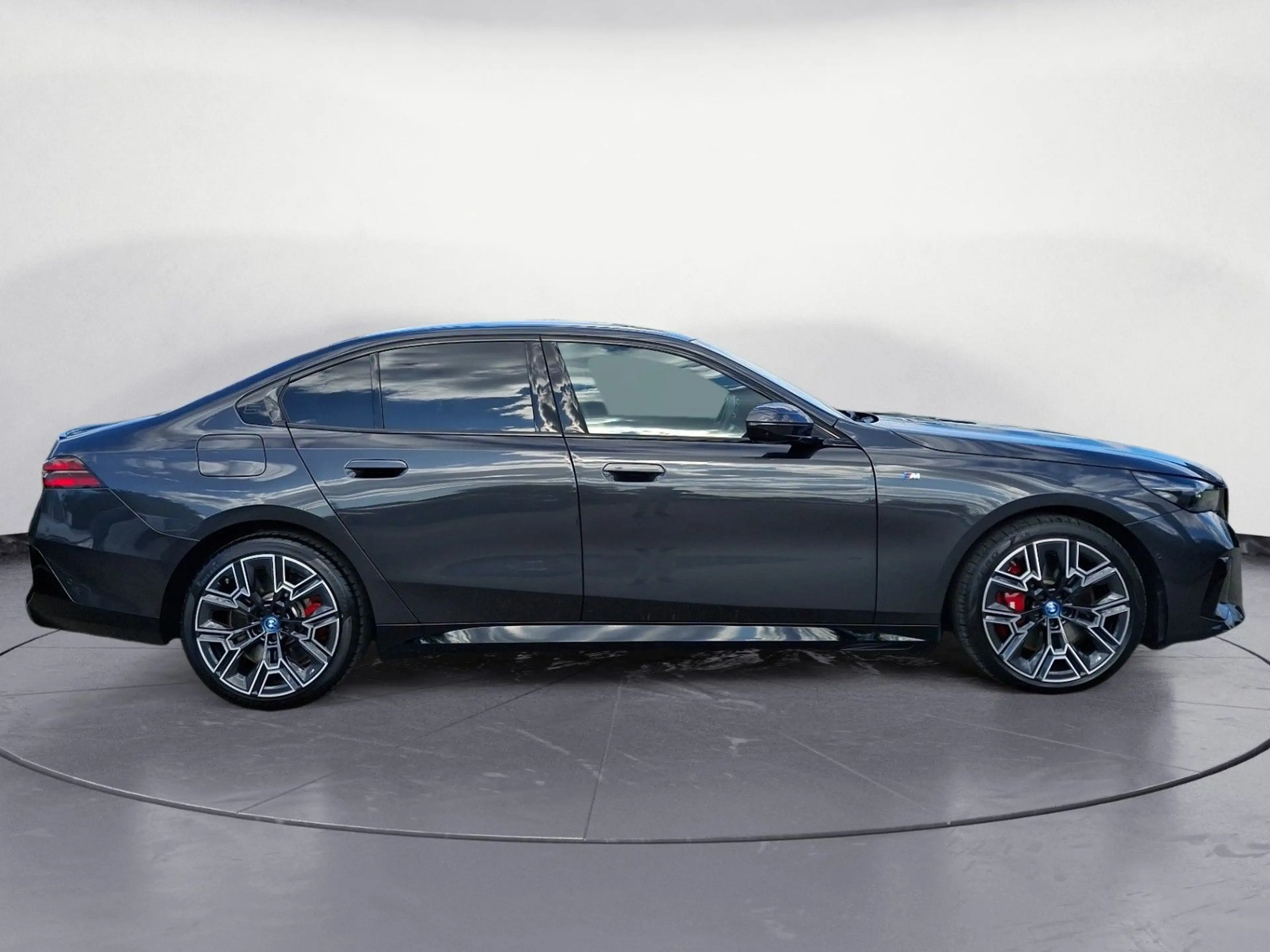 BMW 550 e xDrive M Sport Pro ACC 360° HiFi Head-Up — photo 7
