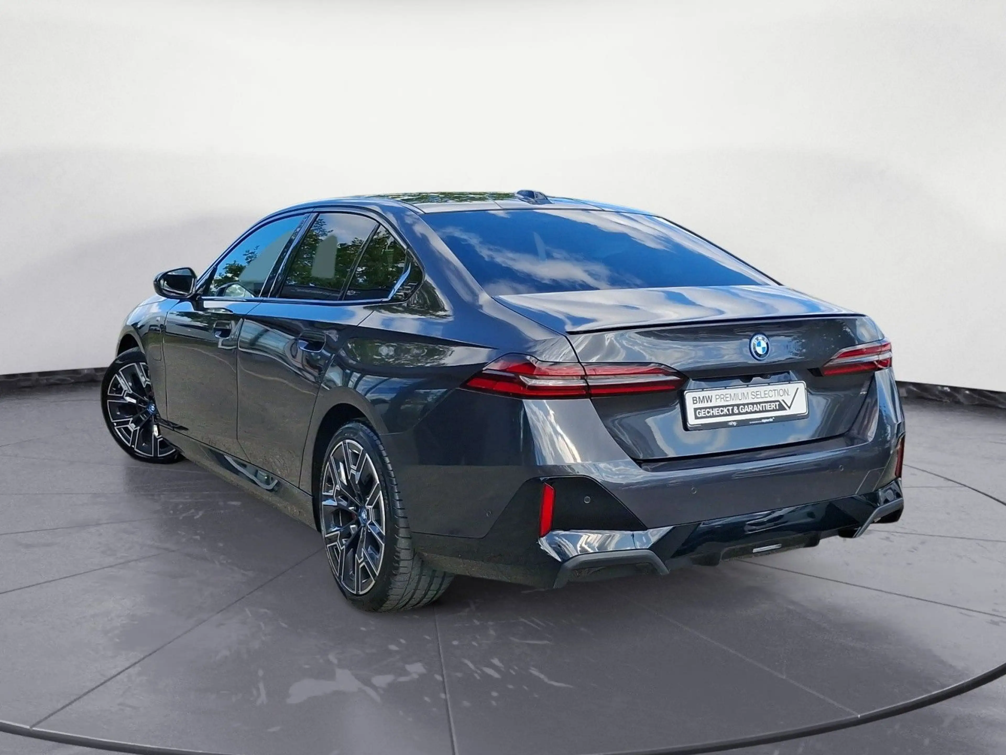 BMW 550 e xDrive M Sport Pro ACC 360° HiFi Head-Up — photo 5