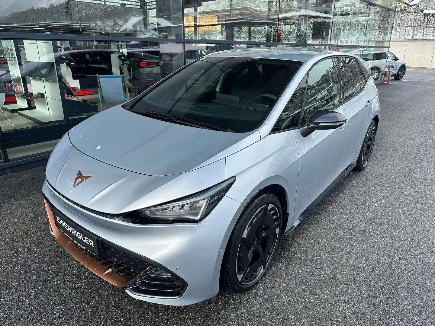 CUPRA Born 79/84 e-Boost 170kW/231PS Silber - 1