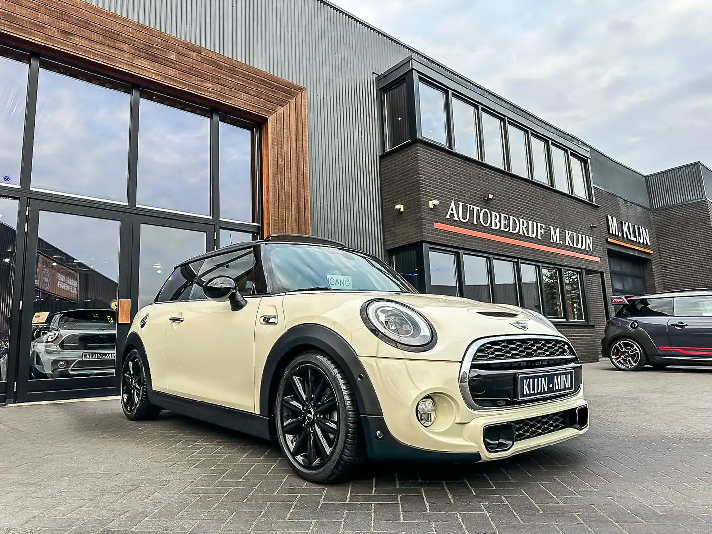 MINI Cooper S Mini 2.0 Chili F1 aut 192pk/Bruin leer/Pano/Hk/Led Blanco - 1