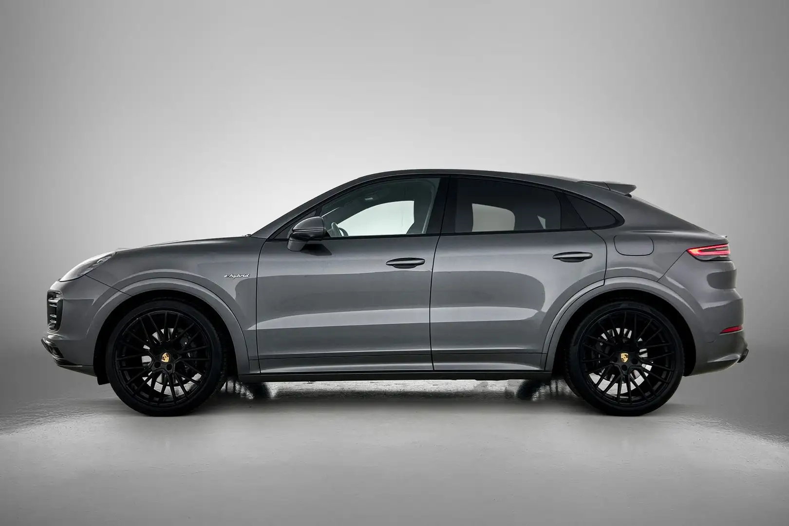 Porsche Cayenne Coupé 3.0 E-Hybrid Sport Chrono, Carplay, Matrix, Gris - 2