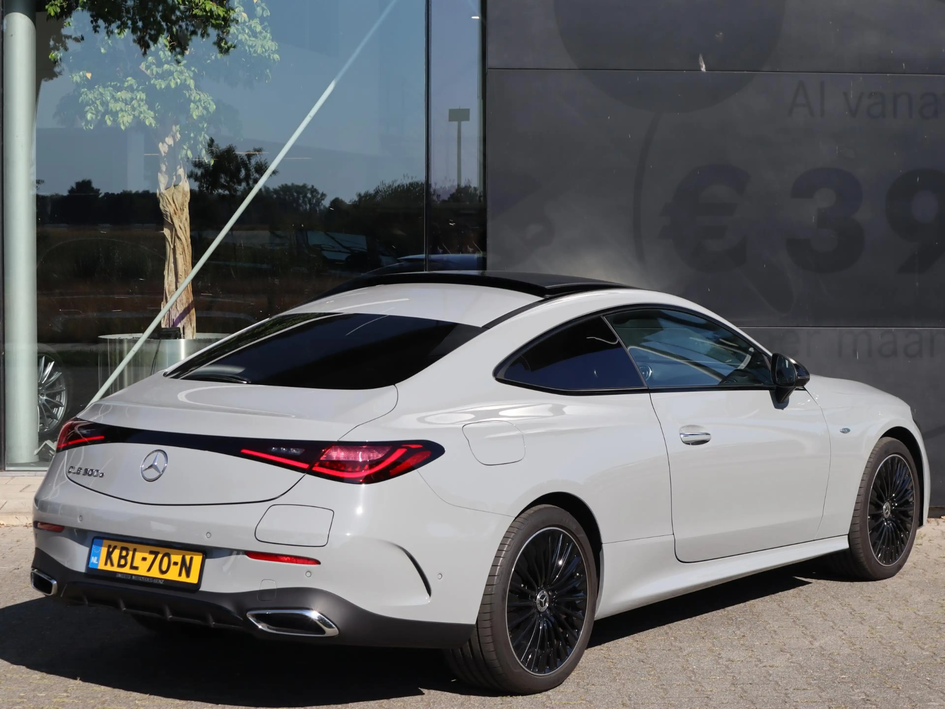 Mercedes-Benz CLE 300 Coupé e EQ Hybrid Autom. — photo 2