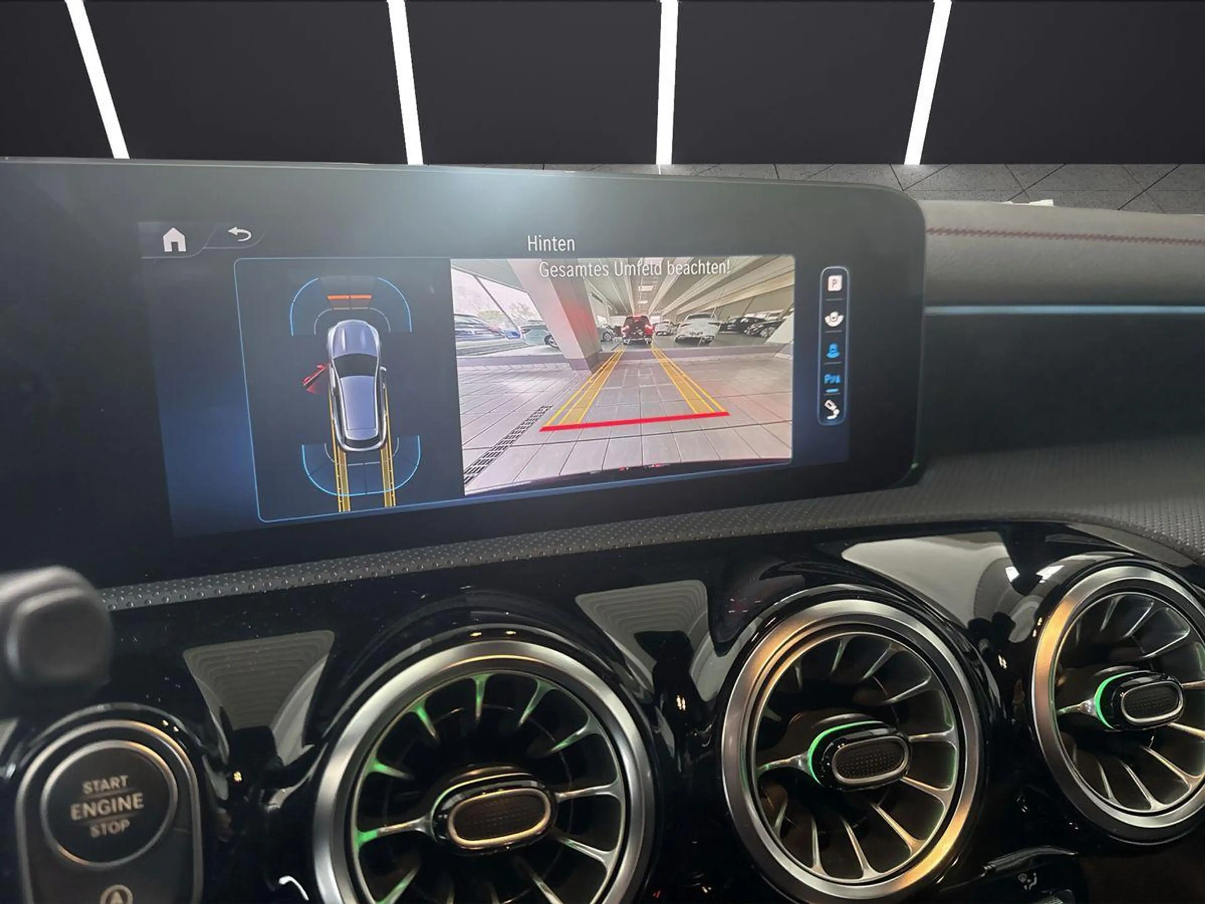 Mercedes-Benz CLA 200 AMG Distronic — photo 13