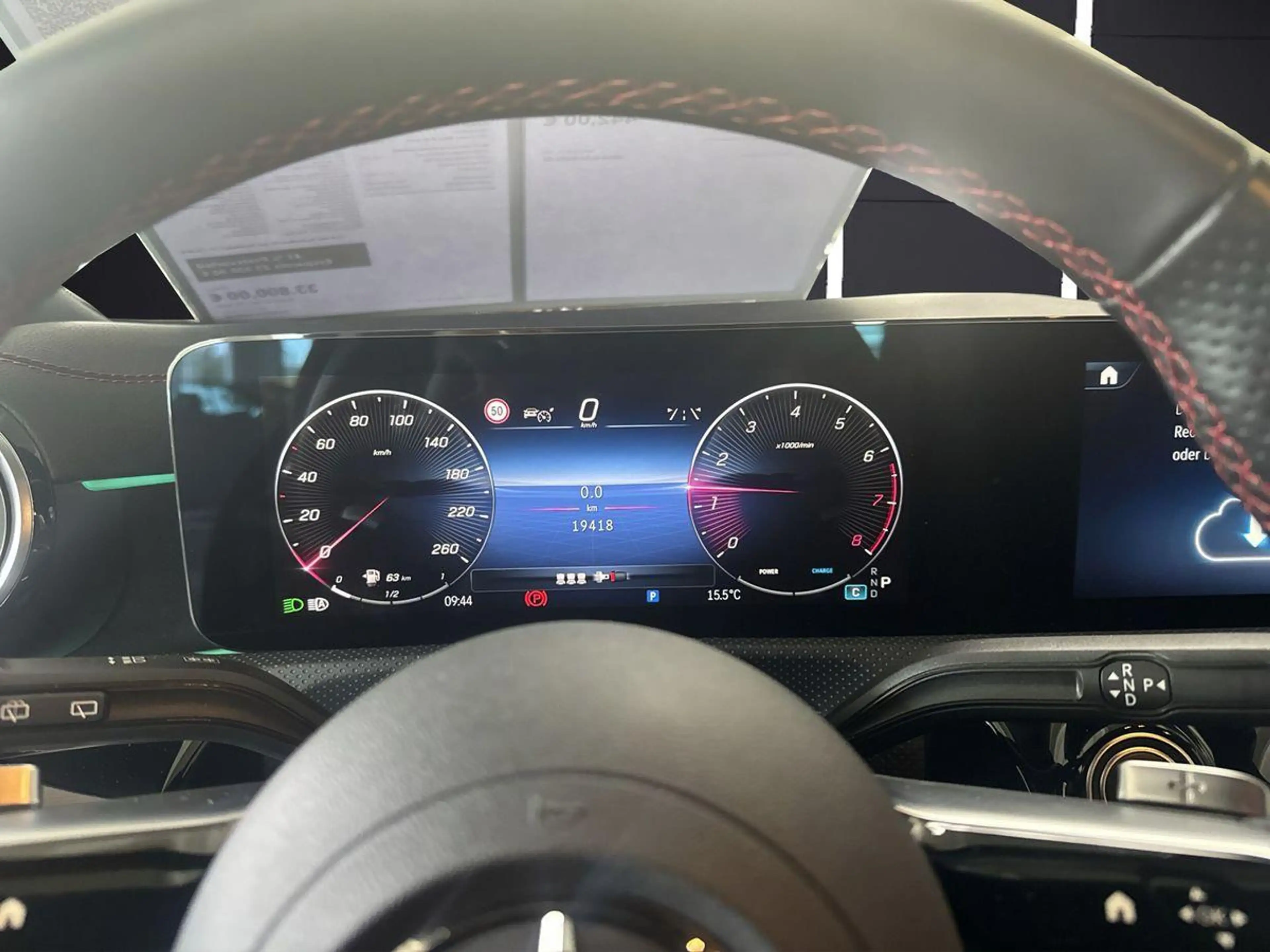 Mercedes-Benz CLA 200 AMG Distronic — photo 12