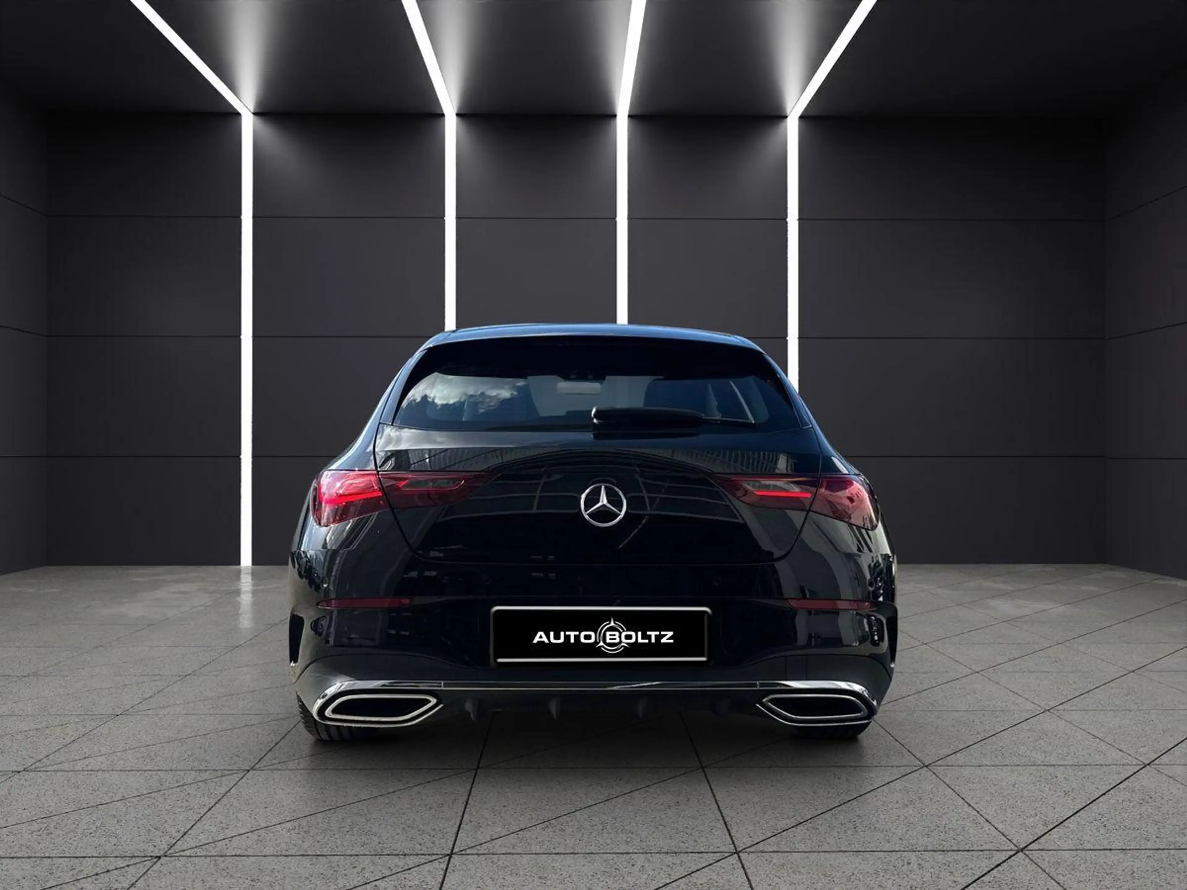 Mercedes-Benz CLA 200 AMG Distronic — photo 5