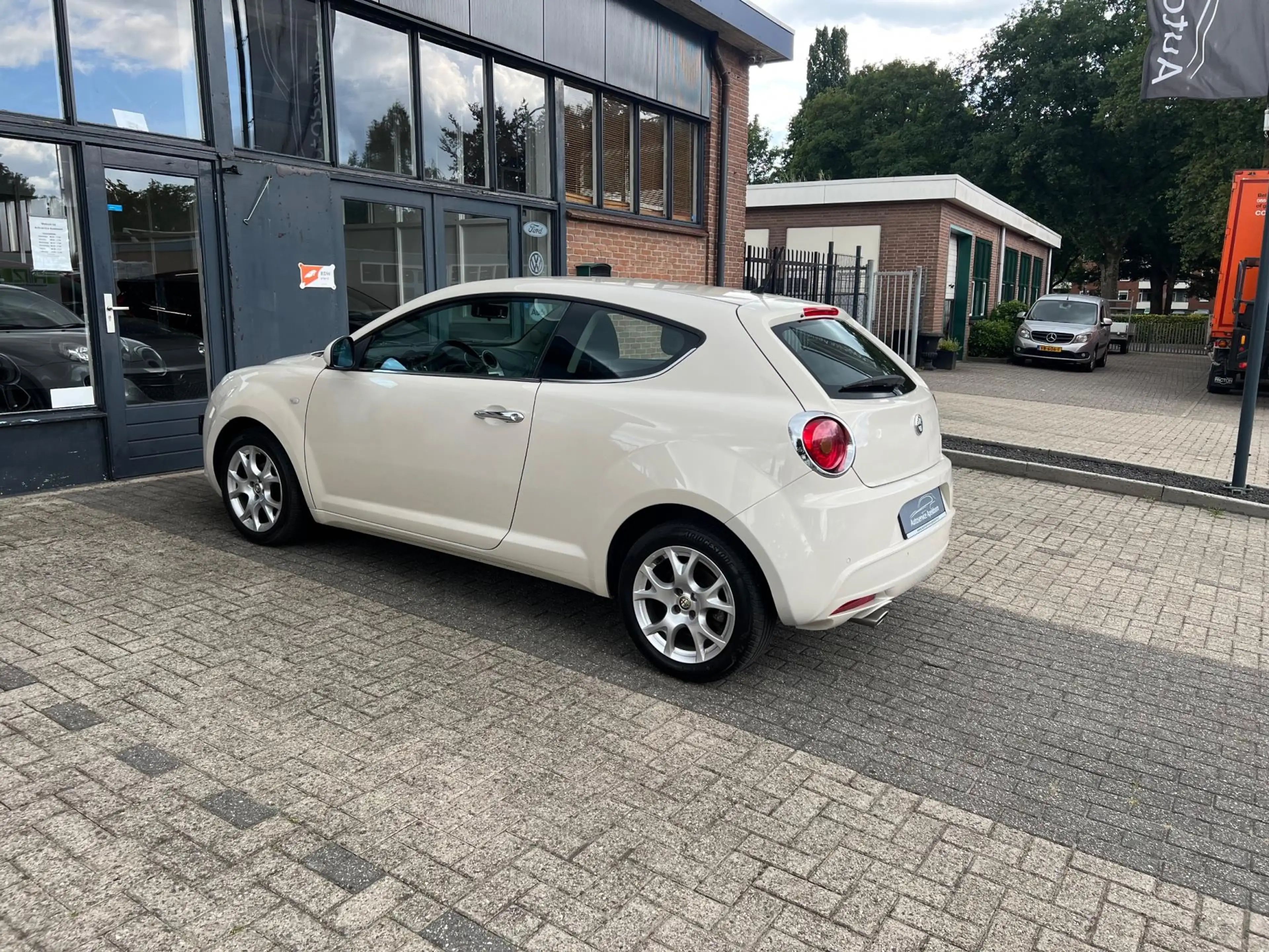 Alfa Romeo MiTo 1.4 Multiair, Cruice control, Climate control — photo 9
