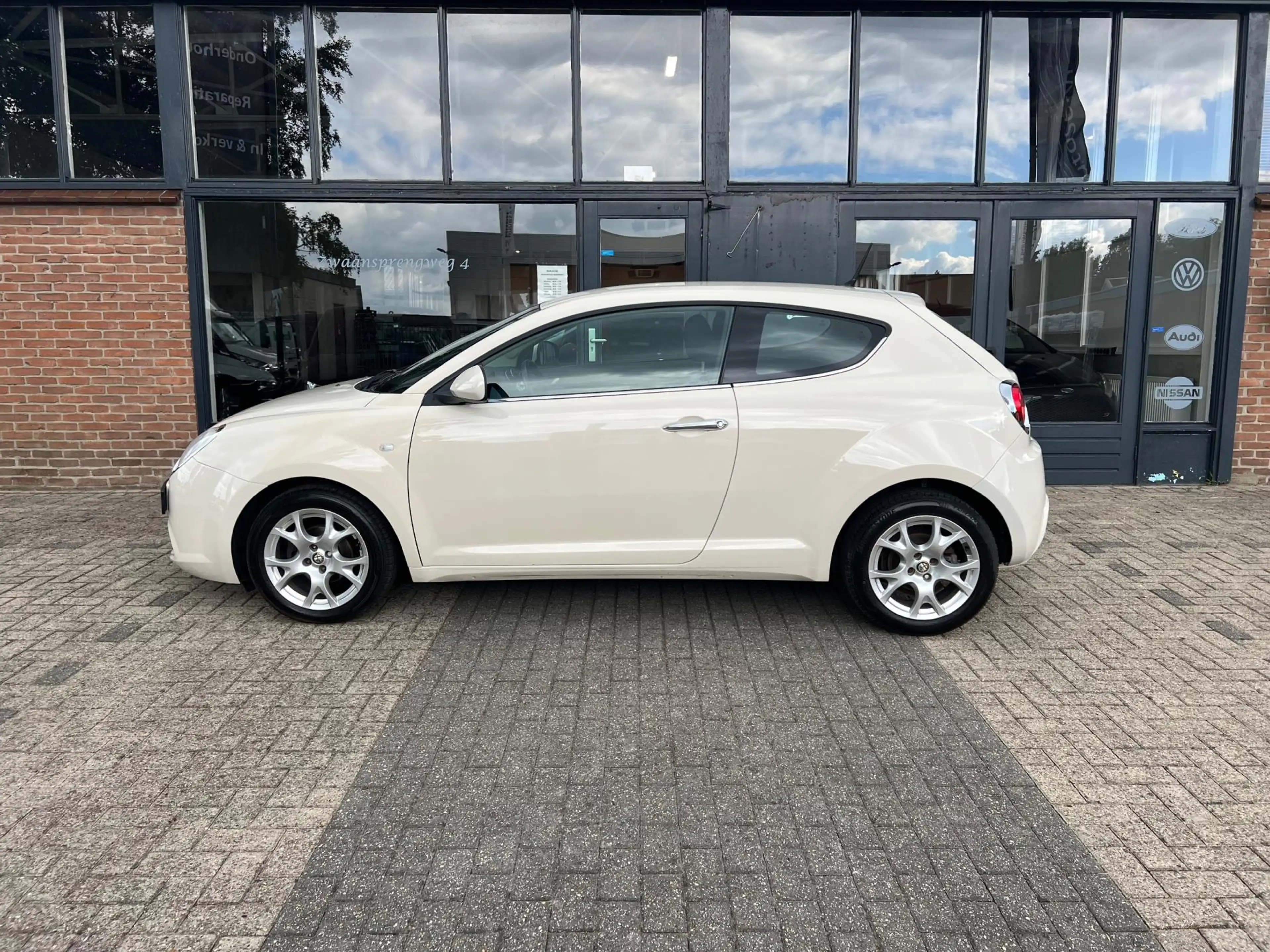 Alfa Romeo MiTo 1.4 Multiair, Cruice control, Climate control — photo 12
