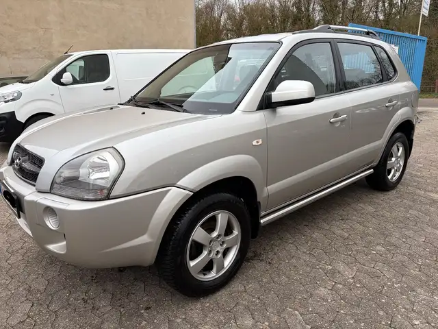 Hyundai TUCSON 2.0 GLS