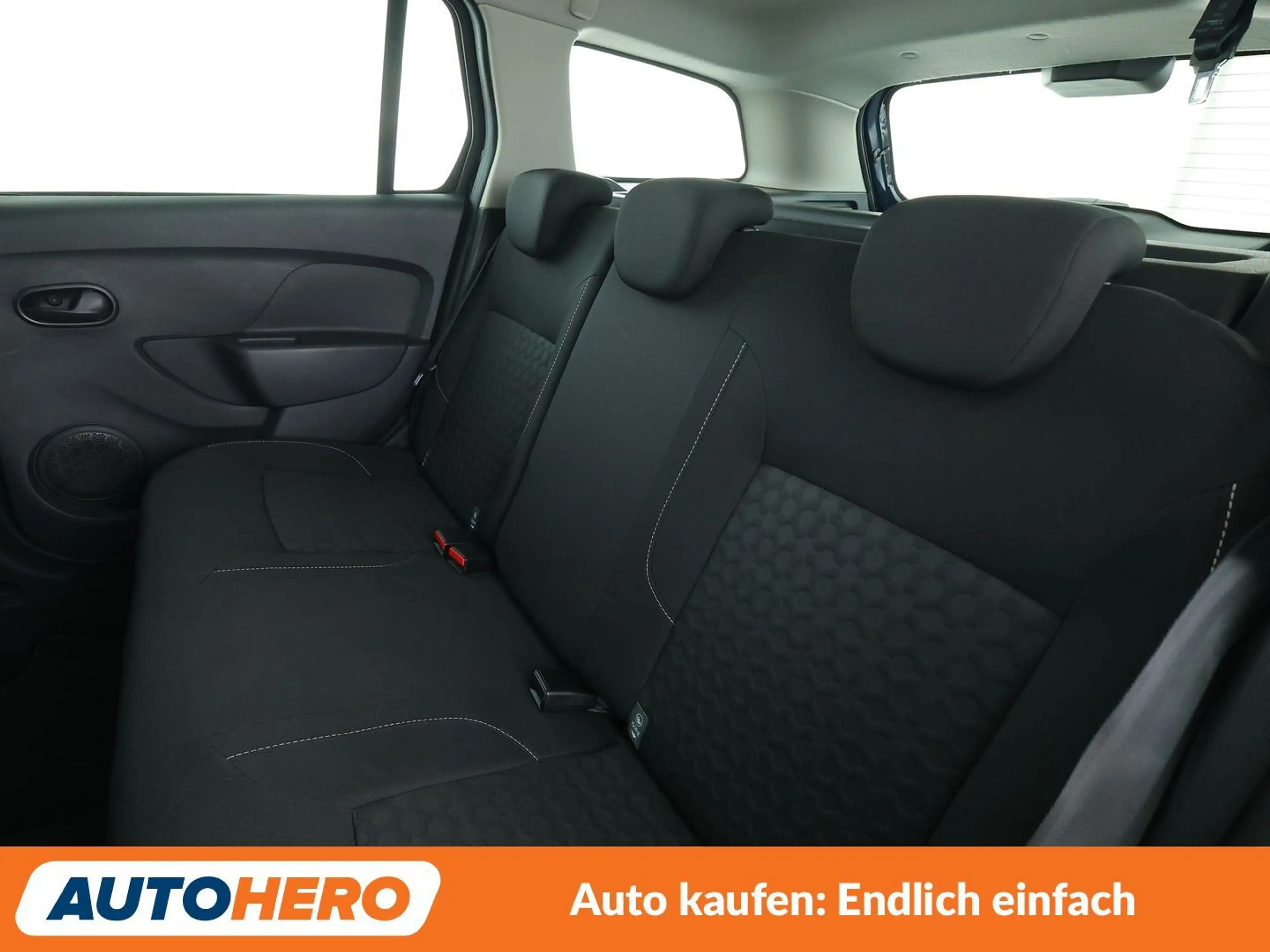 Dacia Logan 1.5 dCi Prestige*NAVI*PDC*AHK*KLIMA*TEMPO* — photo 14