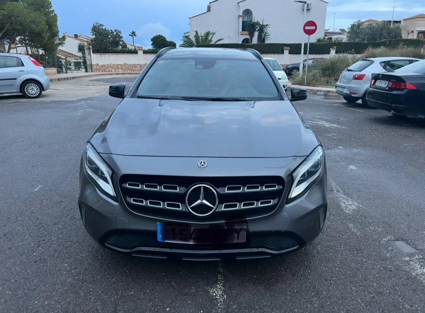 Mercedes-Benz GLA 200 Urban Bronce - 1