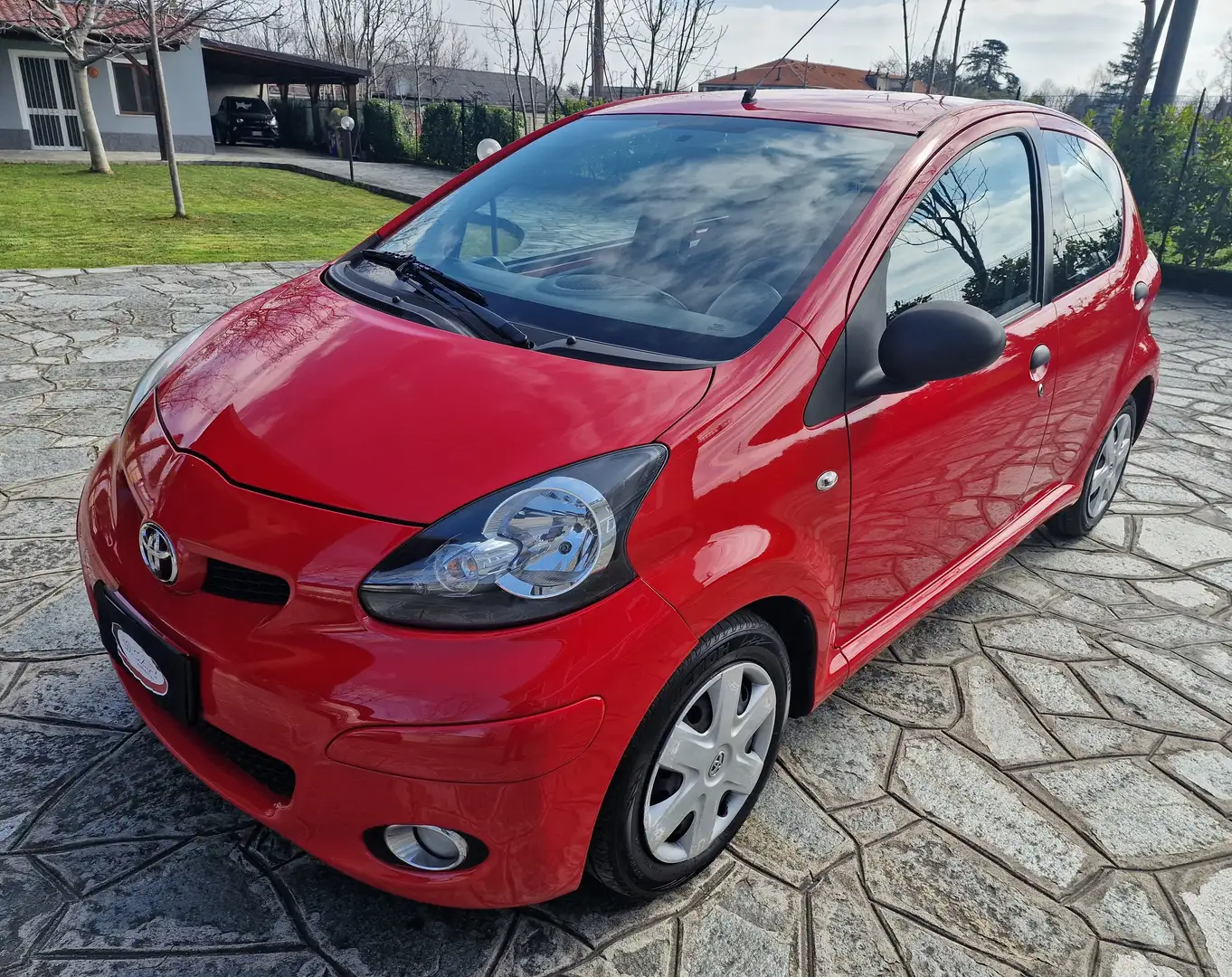 Toyota Aygo 5p 1.0 Sol 68cv GPL originale - UNICO PROPRIETARIO Red - 1