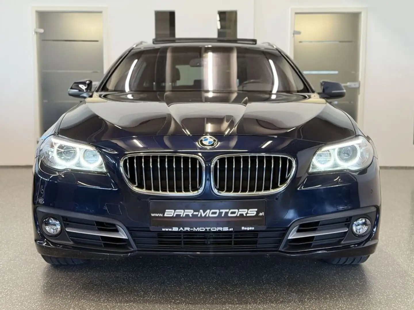 BMW 520 d xDrive*LED*PANO*MEMORY*4-ZONEN*SHZ*KAMERA* Blau - 2