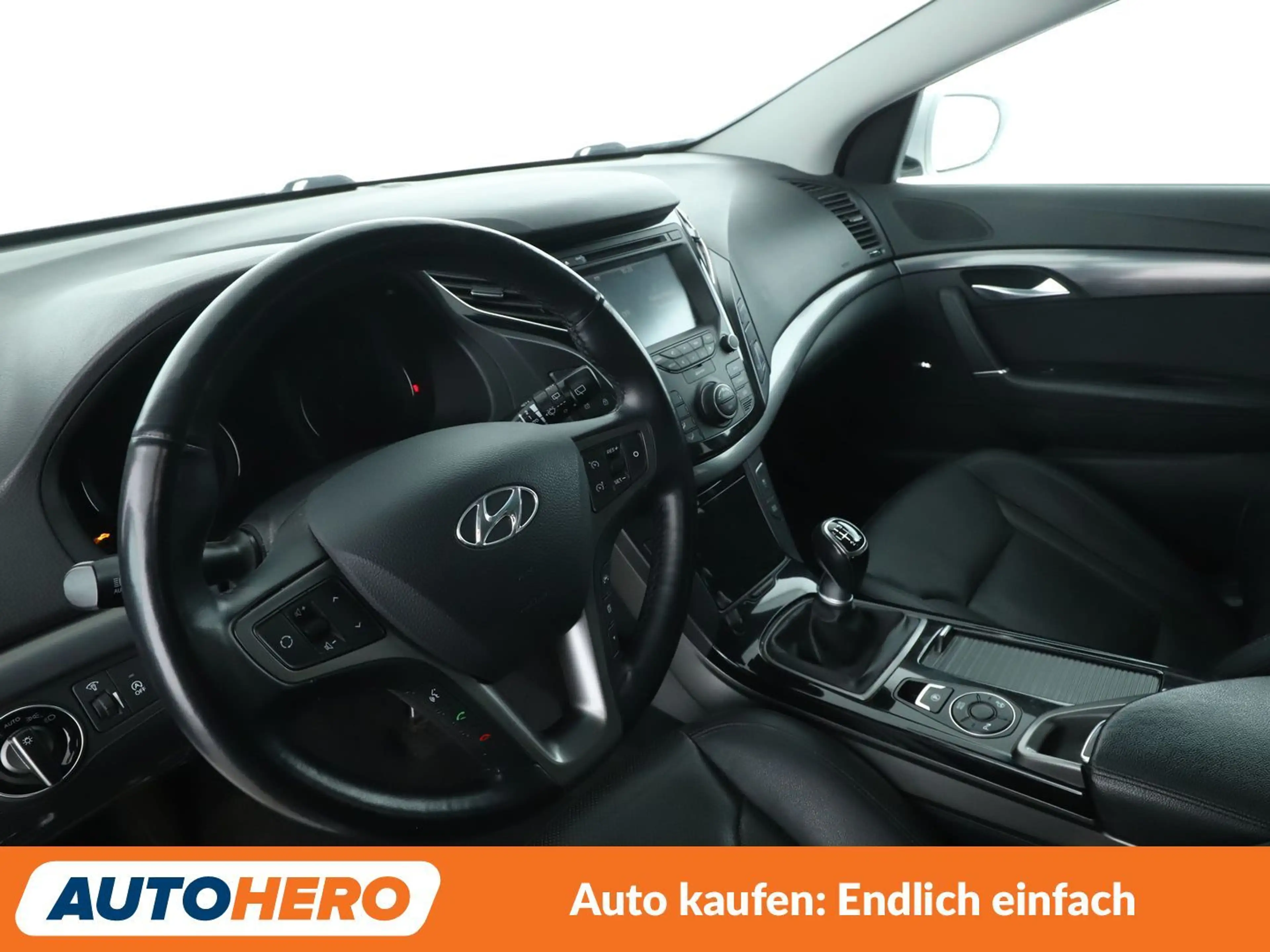 Hyundai i40 1.7 CRDi Premium Blue*NAVI*TEMPO*CAM*PDC*SHZ*KLIMA — photo 10