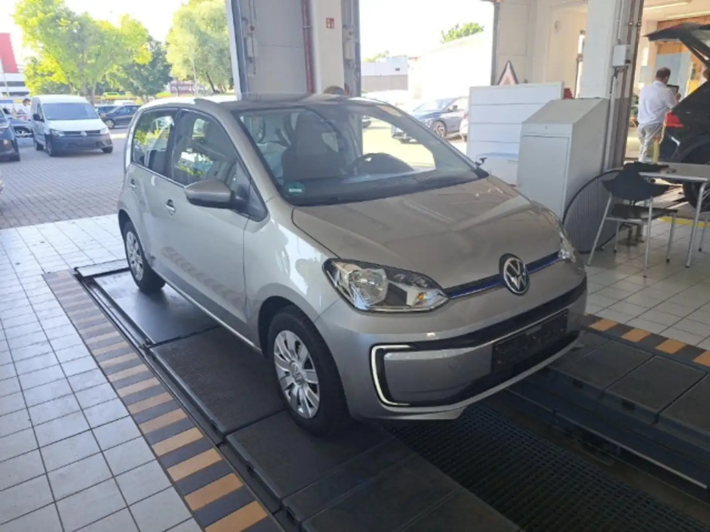 Volkswagen e-up! CCS SHZ PDC RearView Silber - 2