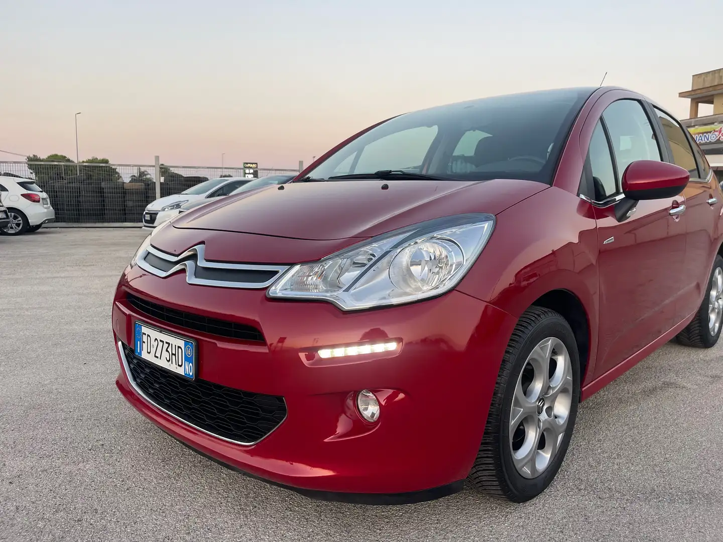 Citroen C3 C3 II 2009 1.6 bluehdi Exclusive 75cv Brun - 1