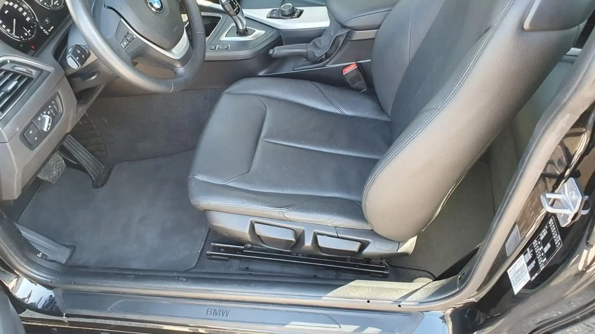 BMW 225 d Coupé Msport Negru - 2