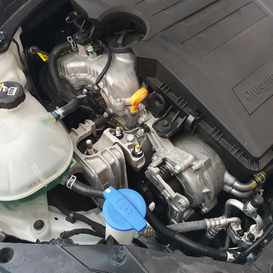 Kia XCeed KIA XCeed 1,6 GDI GPF Hybrid PHEV Gold DCT Aut Lim Weiß - 2