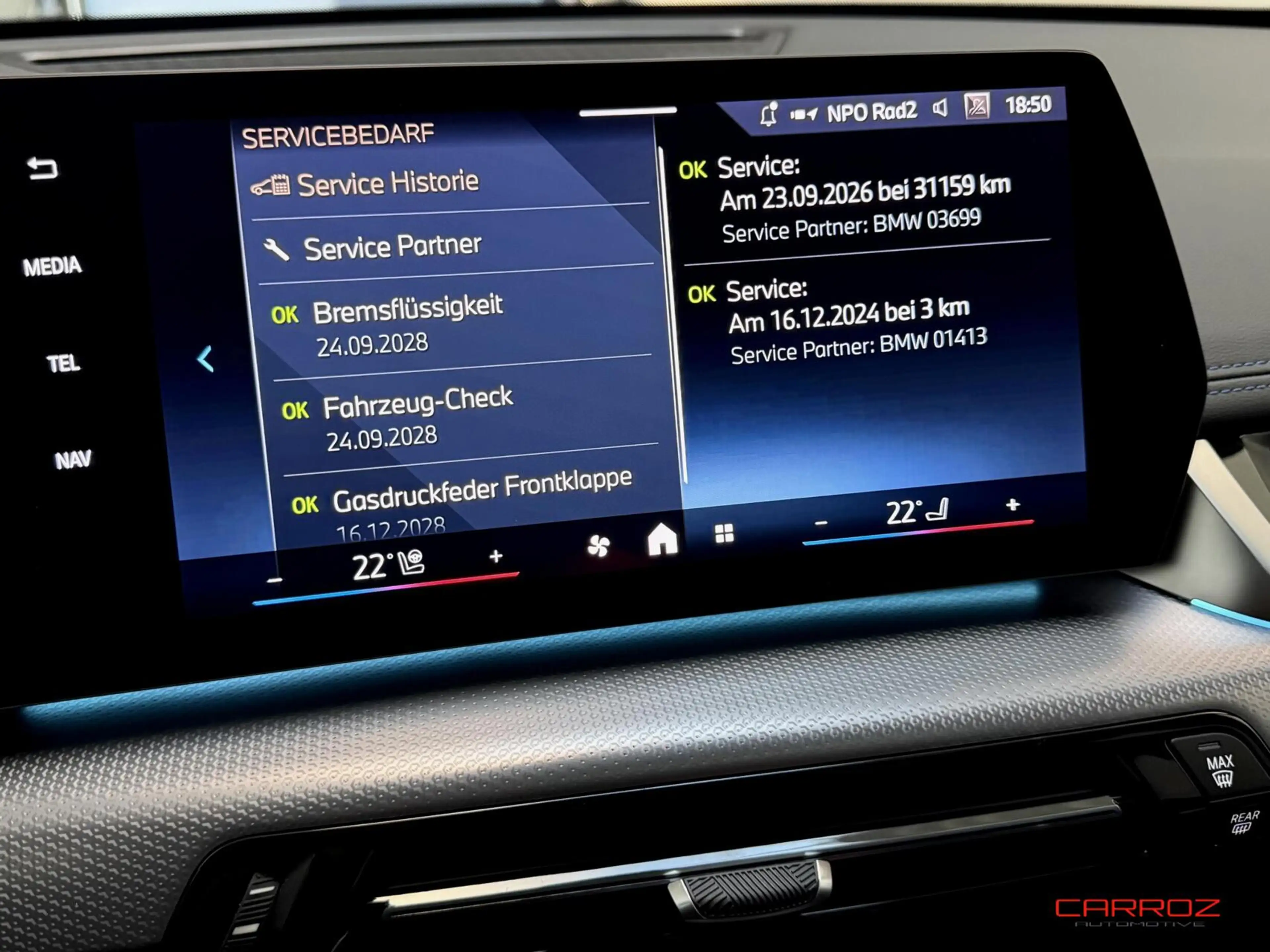BMW iX1 xDrive30 M Sport Pano H&K HUD Trekhaak — photo 11