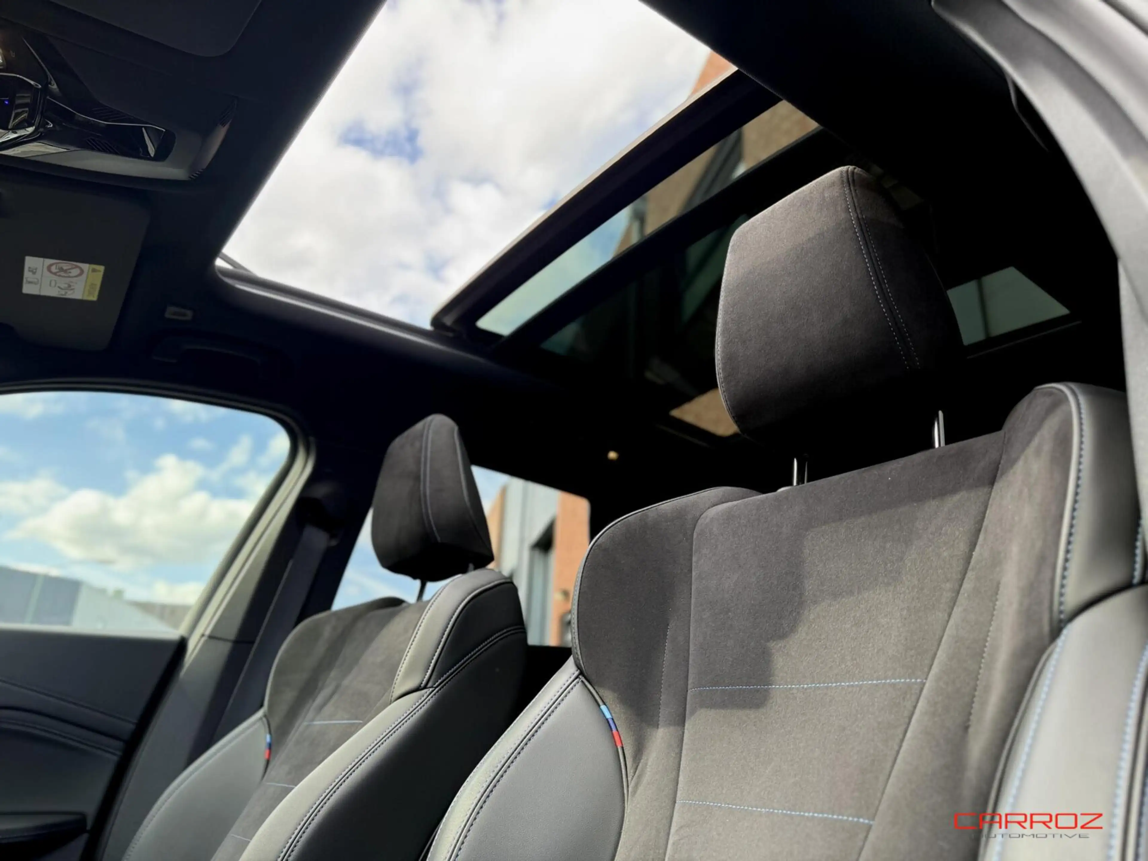 BMW iX1 xDrive30 M Sport Pano H&K HUD Trekhaak — photo 7
