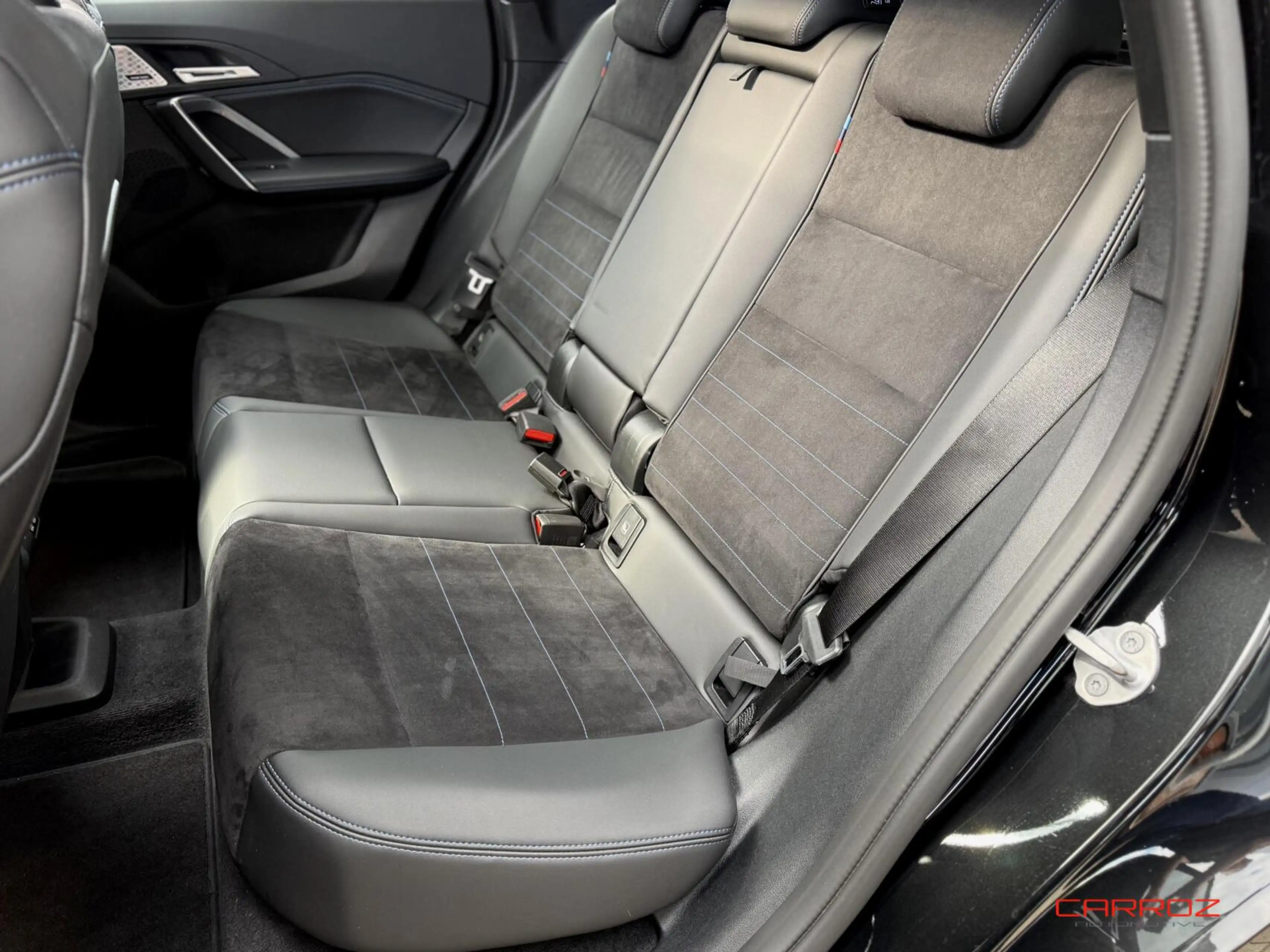 BMW iX1 xDrive30 M Sport Pano H&K HUD Trekhaak — photo 19