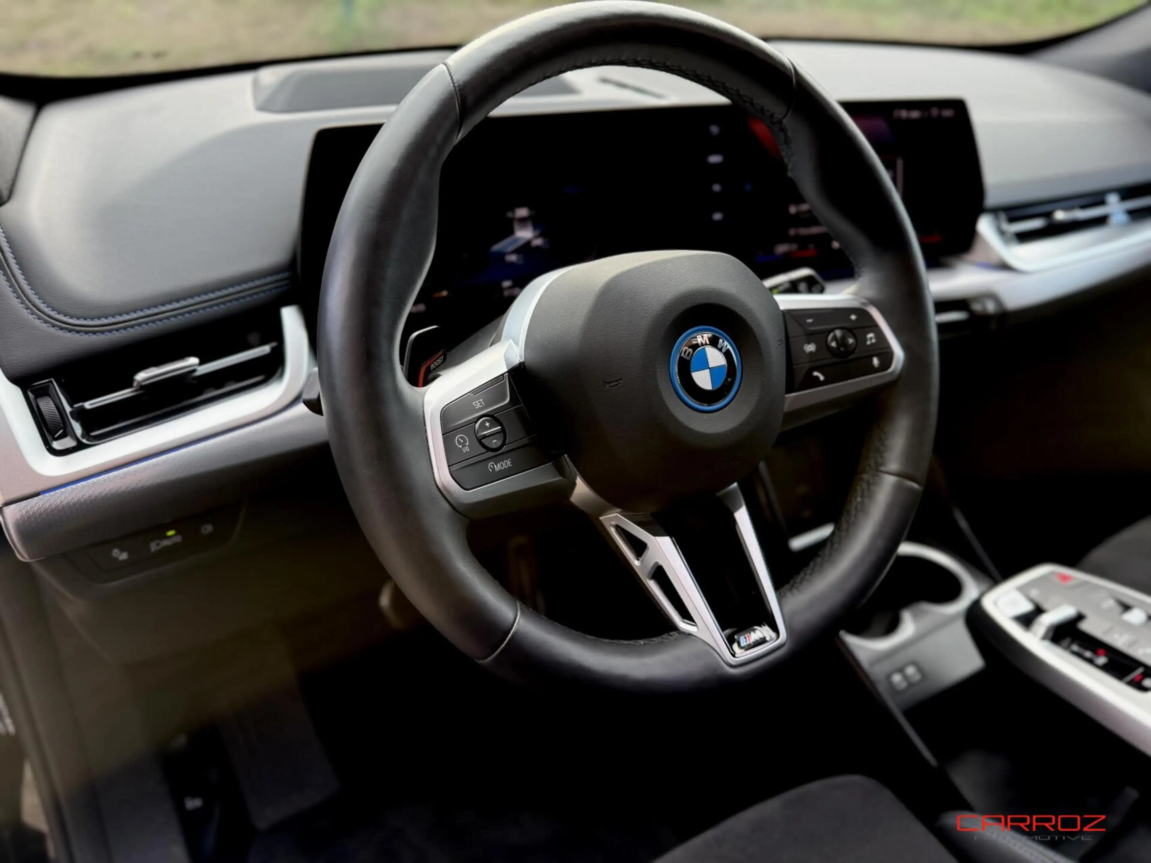 BMW iX1 xDrive30 M Sport Pano H&K HUD Trekhaak — photo 4