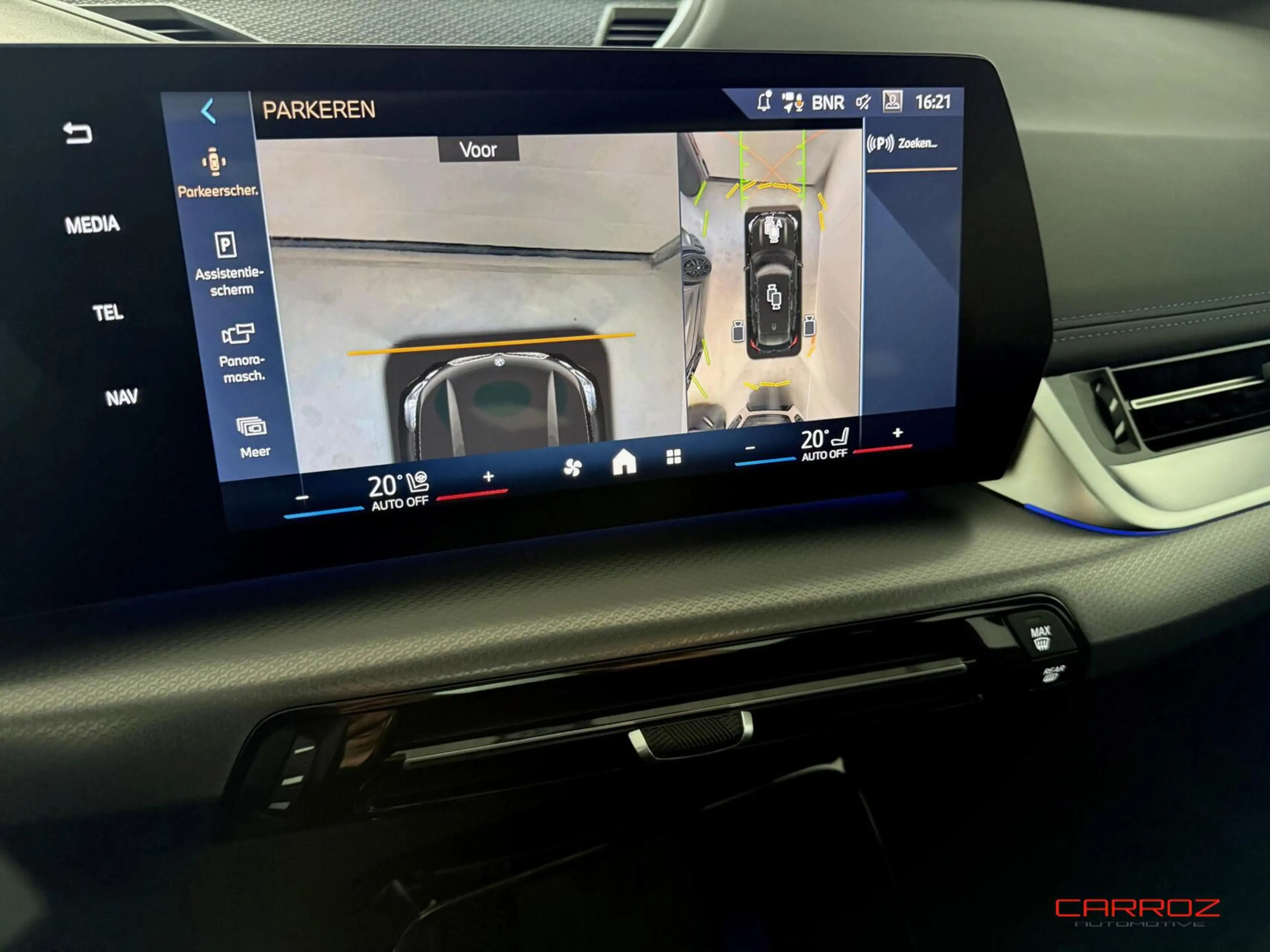 BMW iX1 xDrive30 M Sport Pano H&K HUD Trekhaak — photo 9