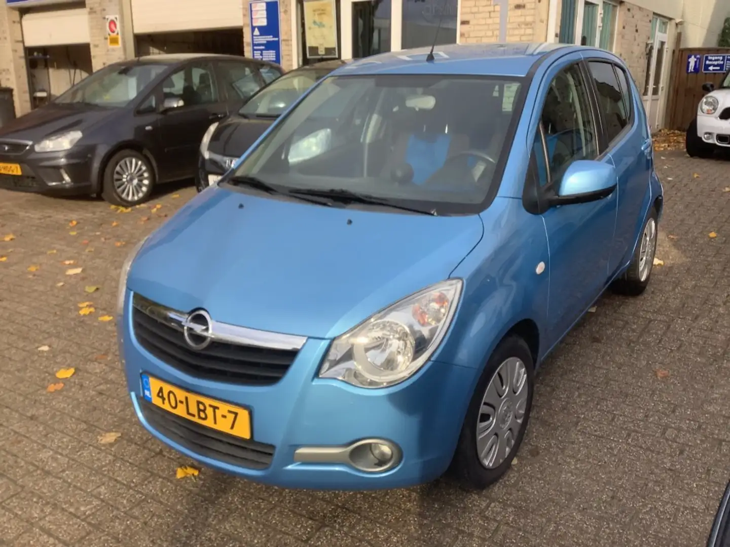 Opel Agila 1.2 EDITION Blauw - 1