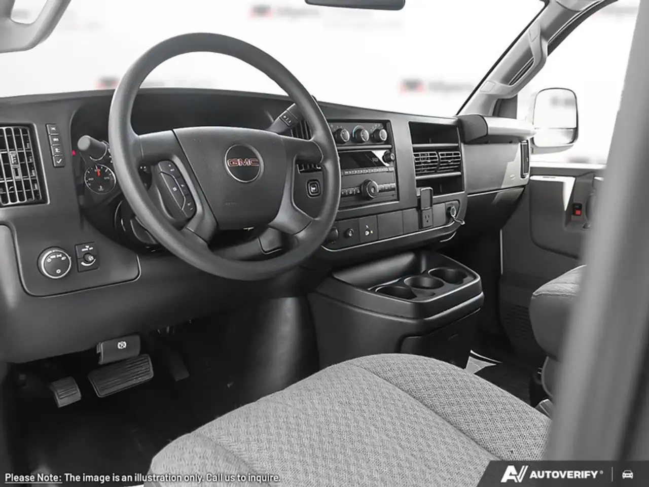 GMC Savana снимка GMC Savana