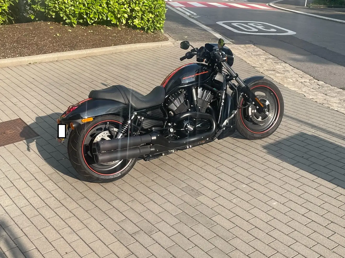 Harley-Davidson Night Rod Harley-Davidson Night Rod Special Noir - 1