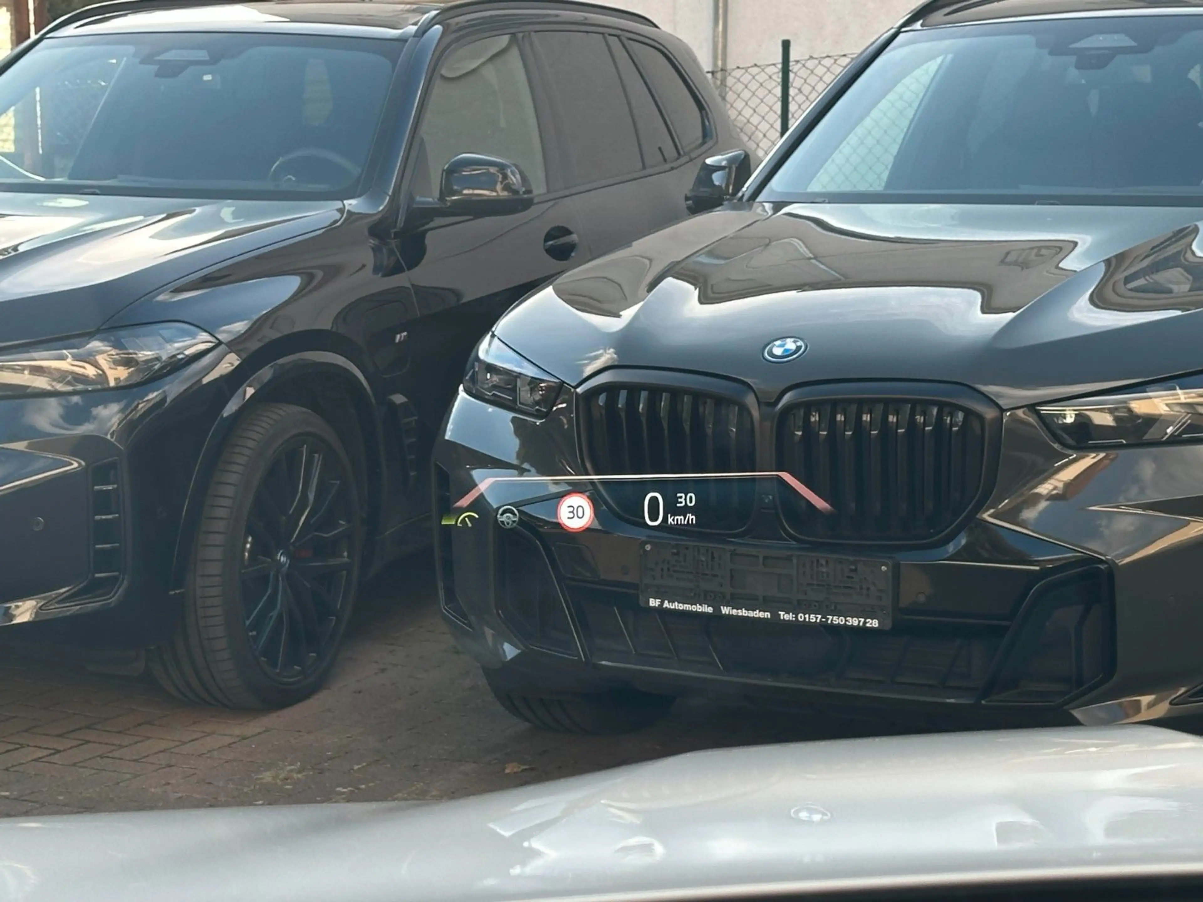 BMW iX xDrive40 M Sport PANO-SKY*AHK*Sitzkl*H&K*360° — photo 10
