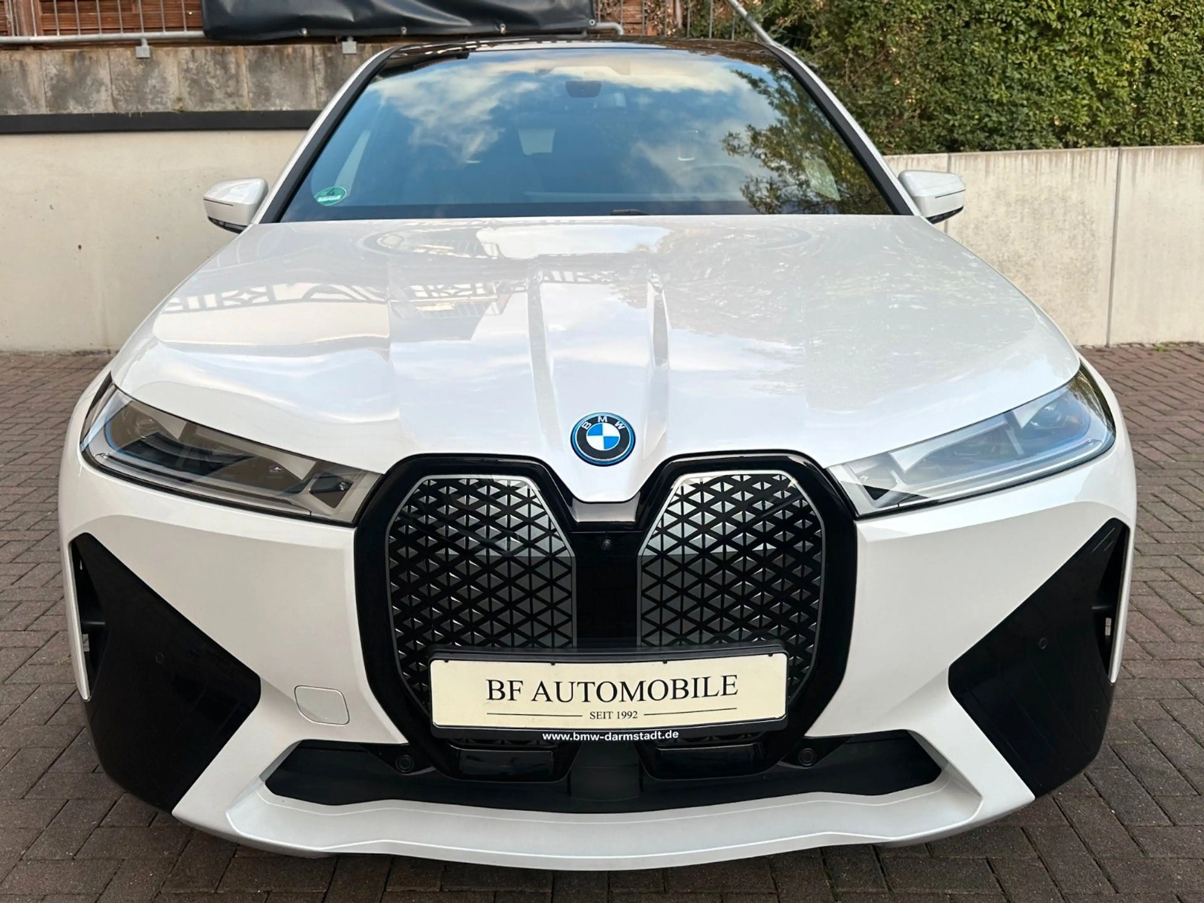 BMW iX xDrive40 M Sport PANO-SKY*AHK*Sitzkl*H&K*360° — photo 8