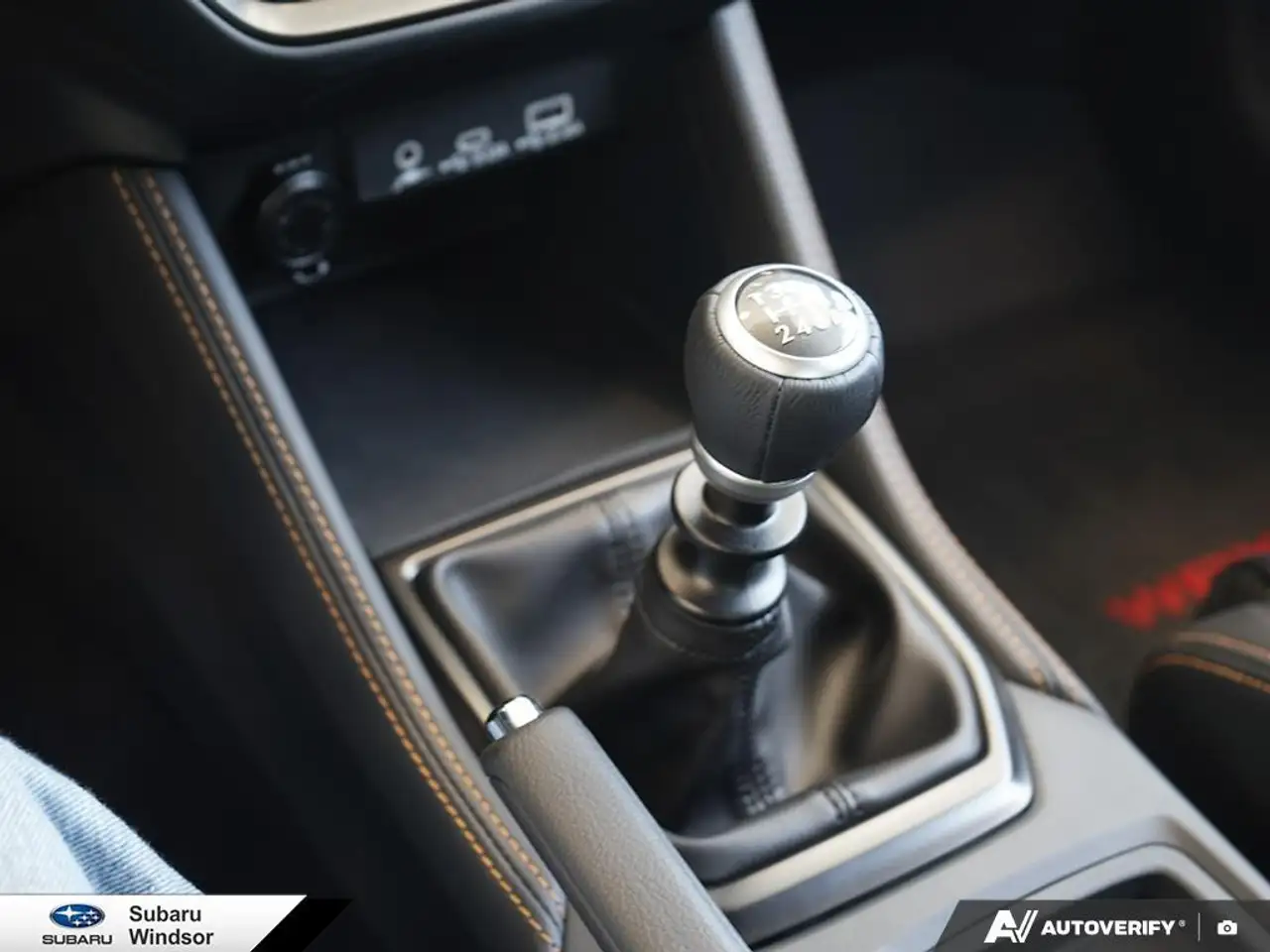 Subaru WRX снимка Subaru WRX