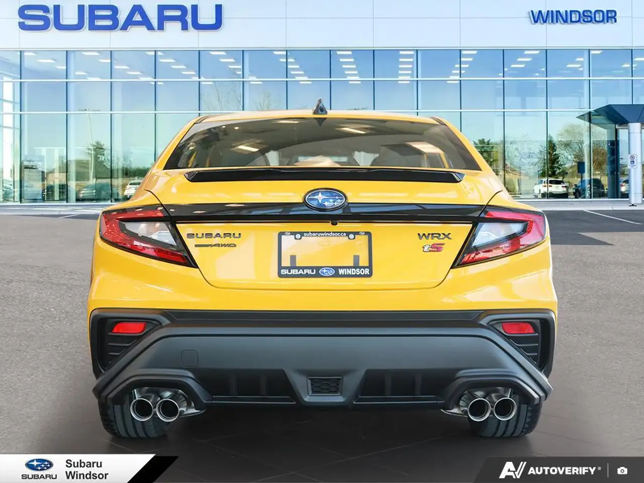 Subaru WRX снимка Subaru WRX