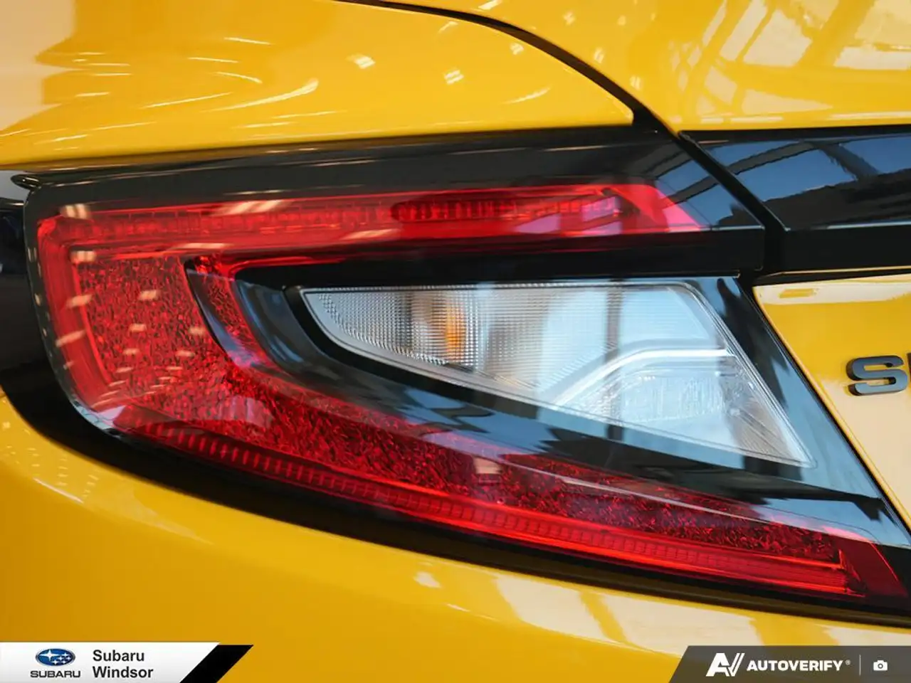 Subaru WRX снимка Subaru WRX