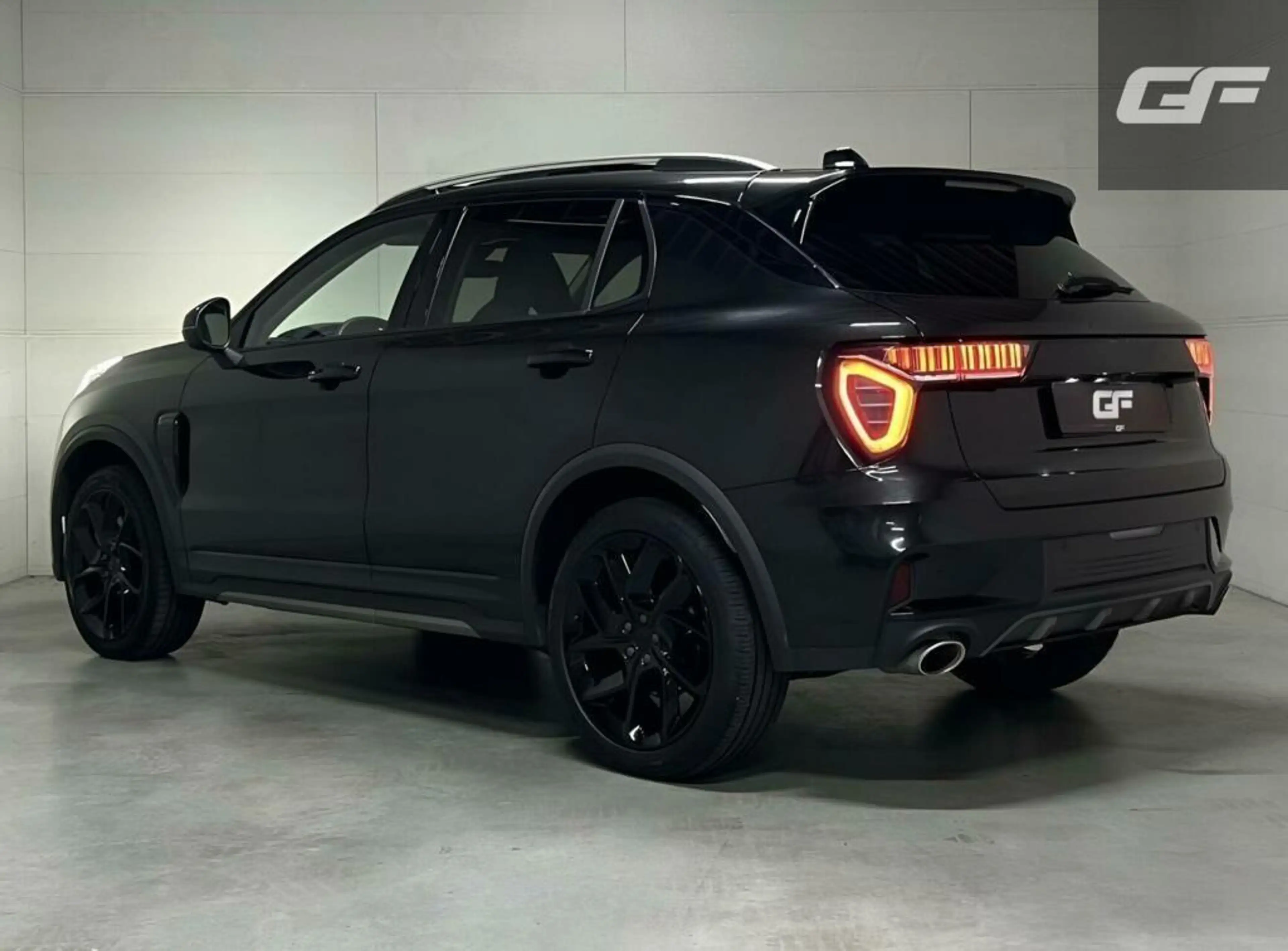 Lynk & Co 01 1.5 Plug-in Black Edition Sfeerver. CarPlay 360° — photo 7