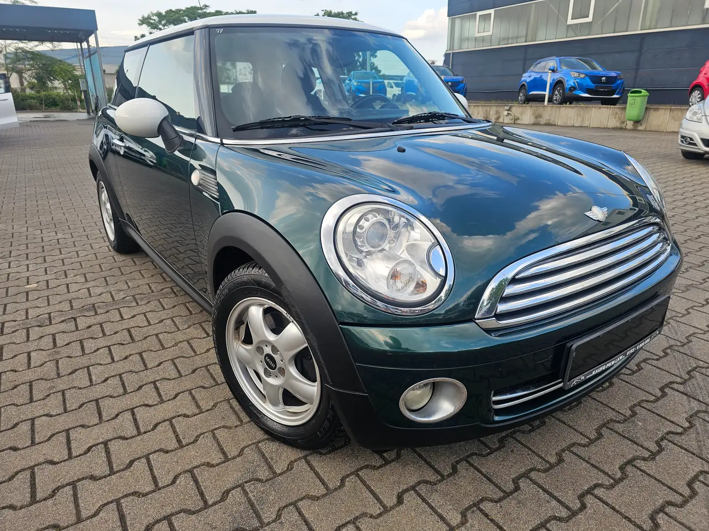 MINI Cooper 3.Hand,Klima,Alu,ZV,el.Fenster,Tüv 08/2026 zelena - 1